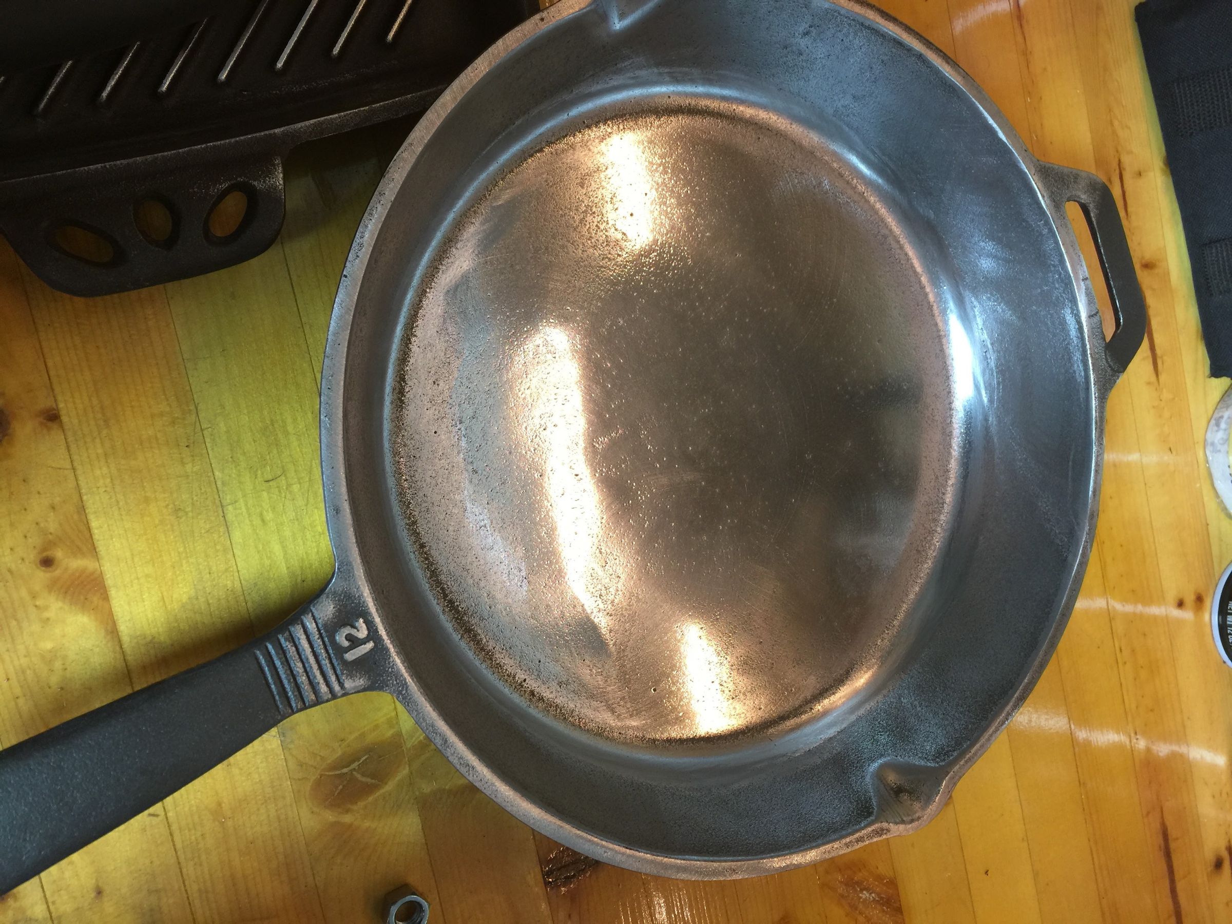 Sanding and Polishing Cast Iron Skillet Cookware 16 Steps (with