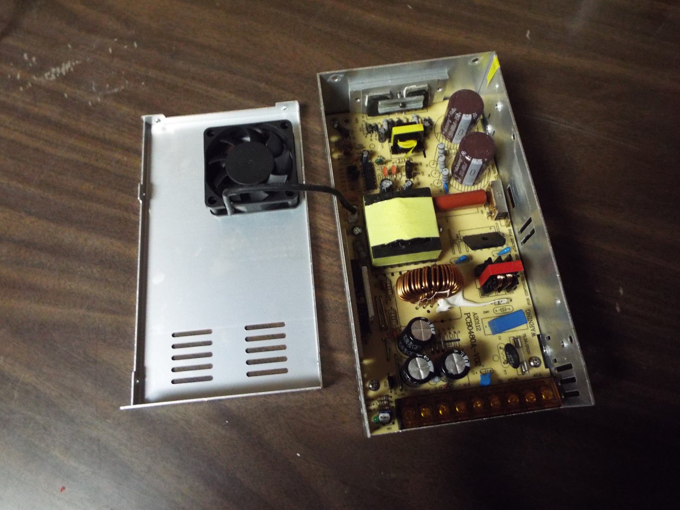 Replaceing a Soldered in Fuse. : 7 Steps (with Pictures) - Instructables