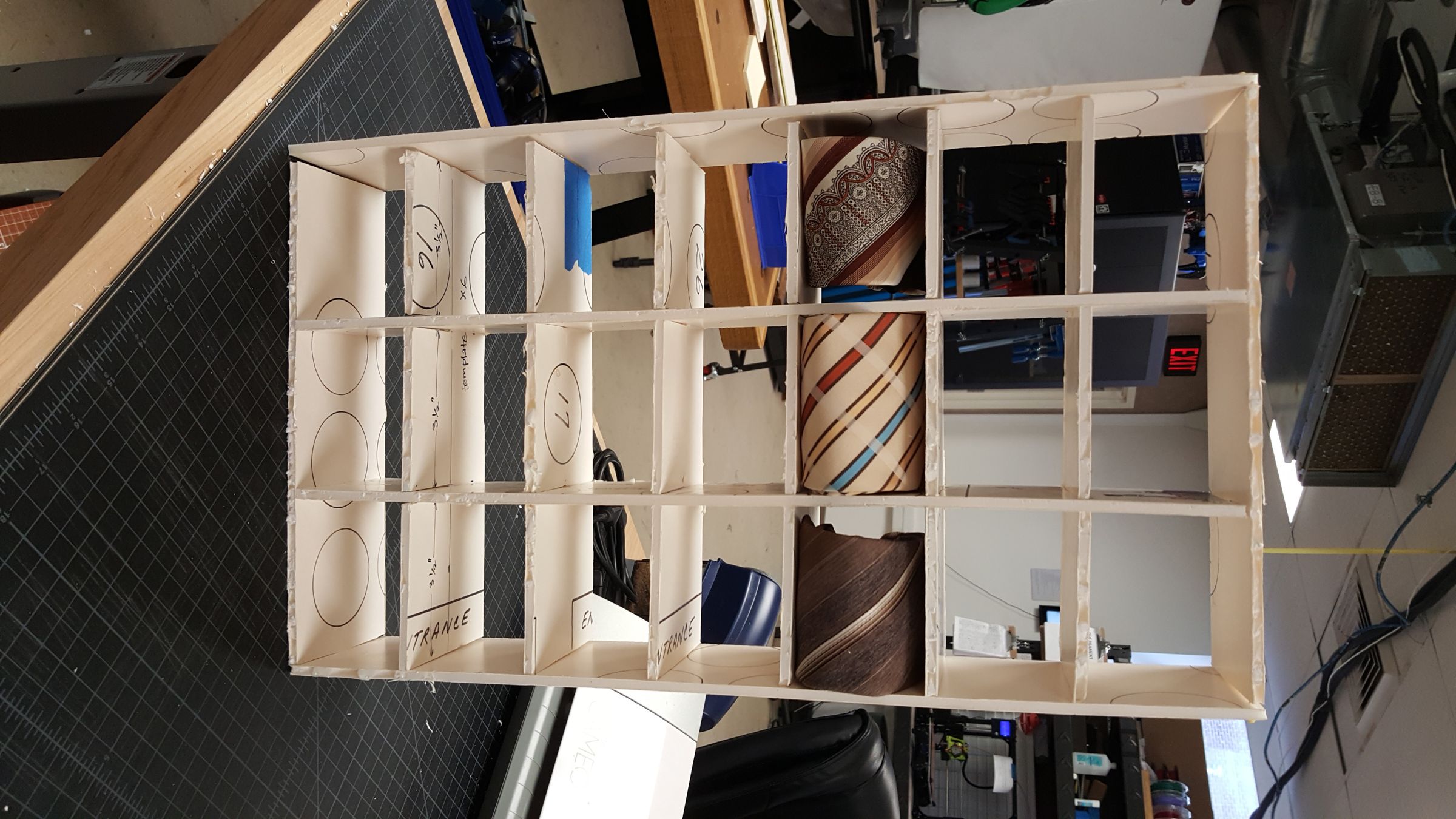 Wall Mount Rolled Neck Tie Display 4 Steps (with Pictures
