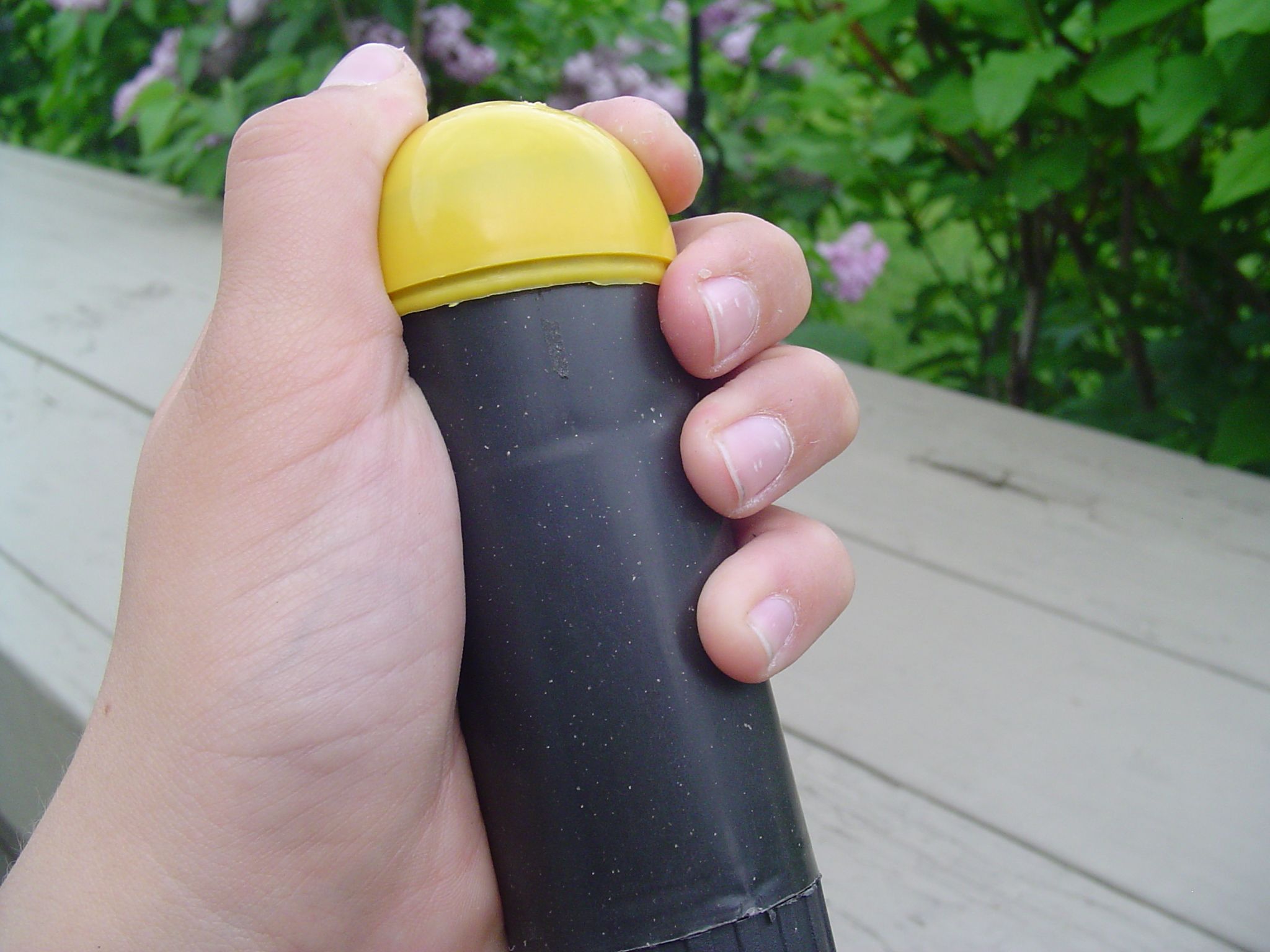 How to Make a Cheap Airsoft Madbull Grenade. 9 Steps Instructables