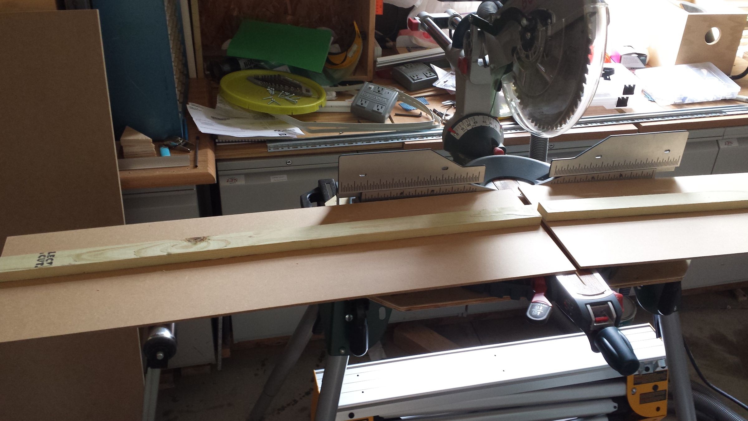 Simple Plywood Cutting Table / Work Table (Updated) 6 Steps (with