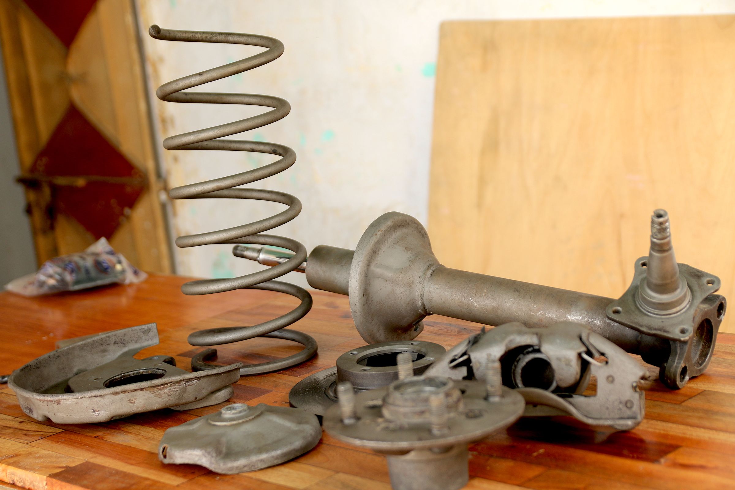 DIY Shock Absorber Stool : 9 Steps (with Pictures) - Instructables