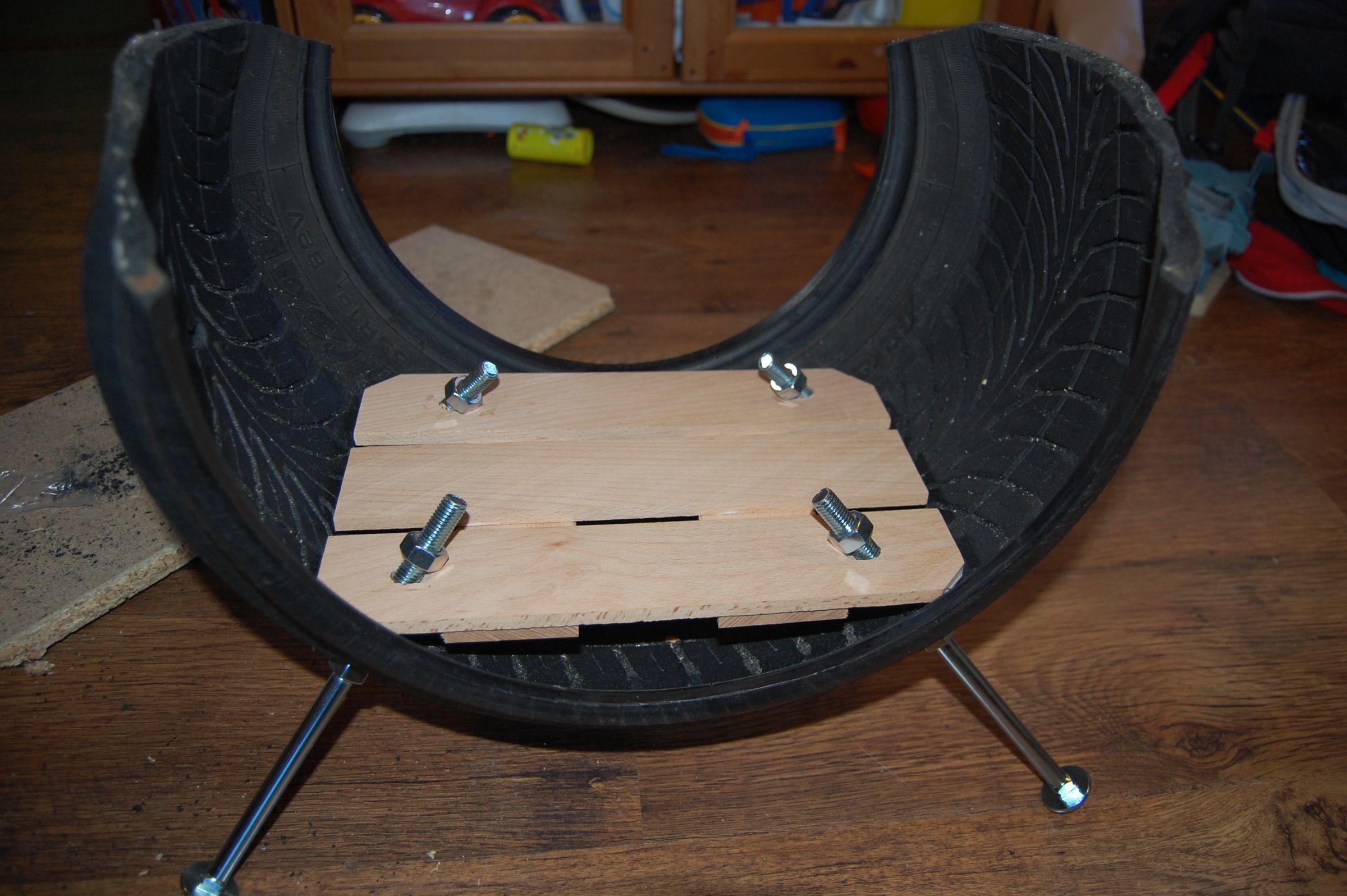Outside Table From a Car Tyre (tire) 5 Steps (with Pictures) Instructables