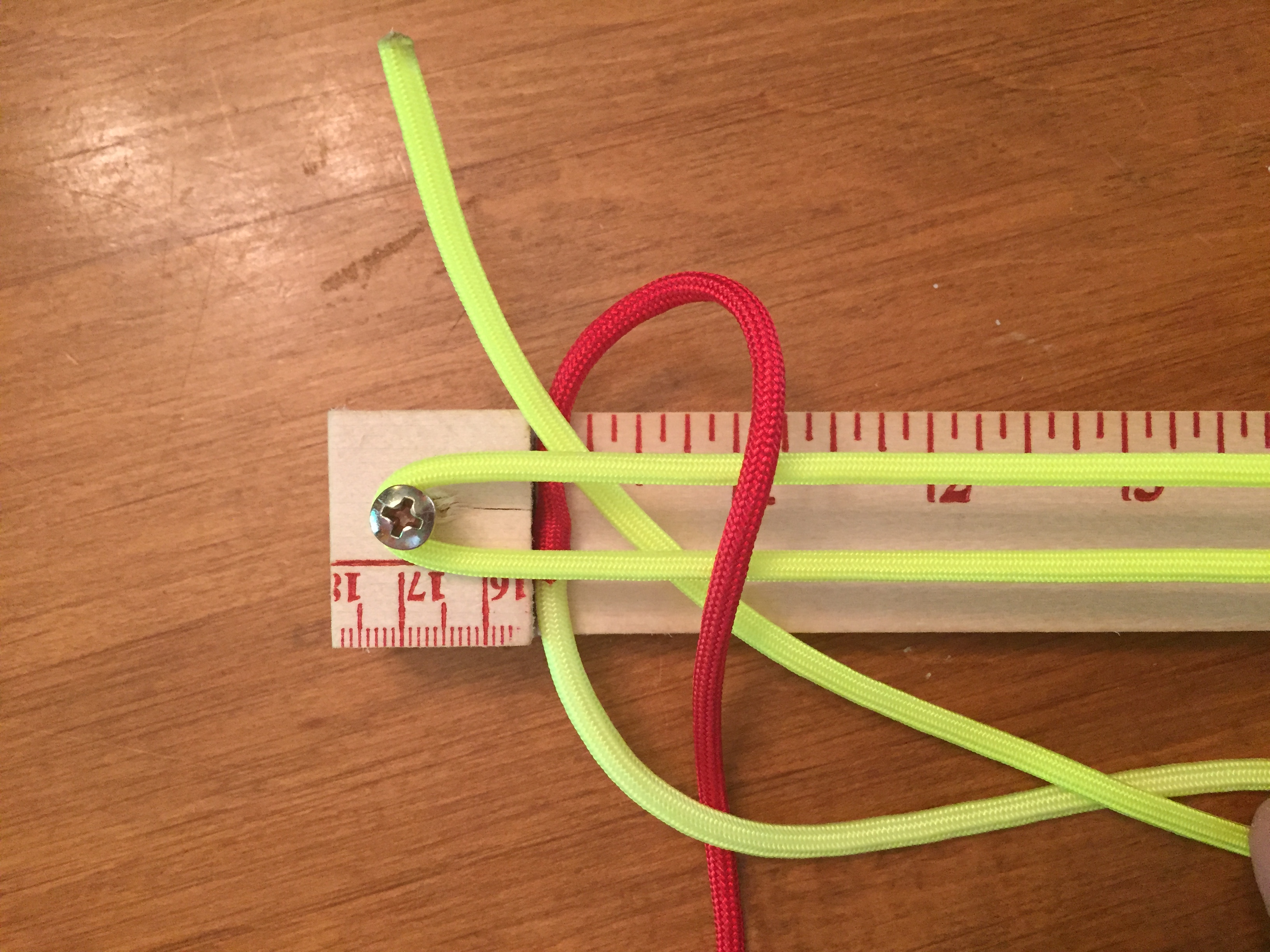 Softball/Baseball Themed Paracord Bracelet 9 Steps (with Pictures