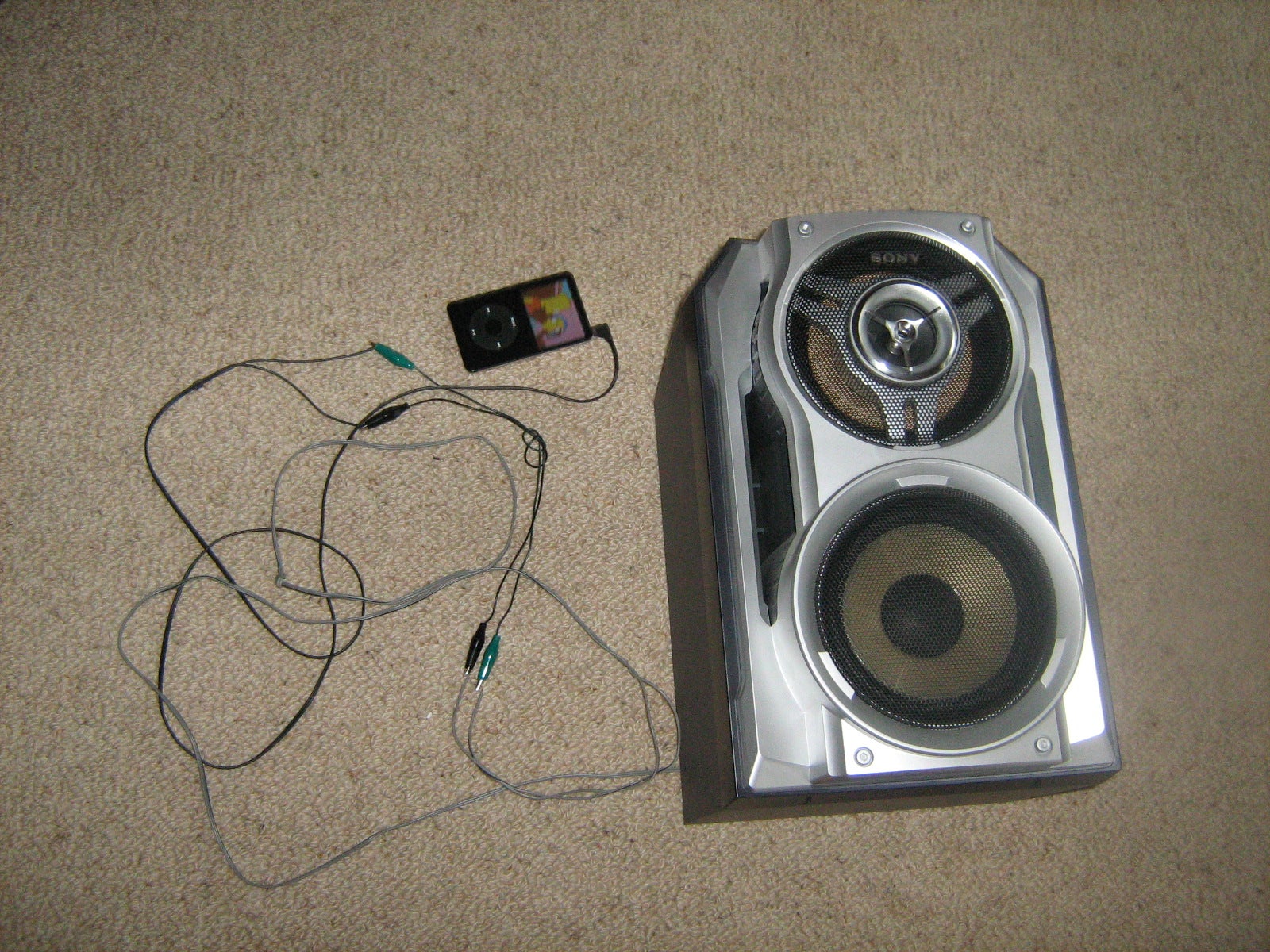 Connect an Ipod or Other Mp3 Player to Normal Household Speakers