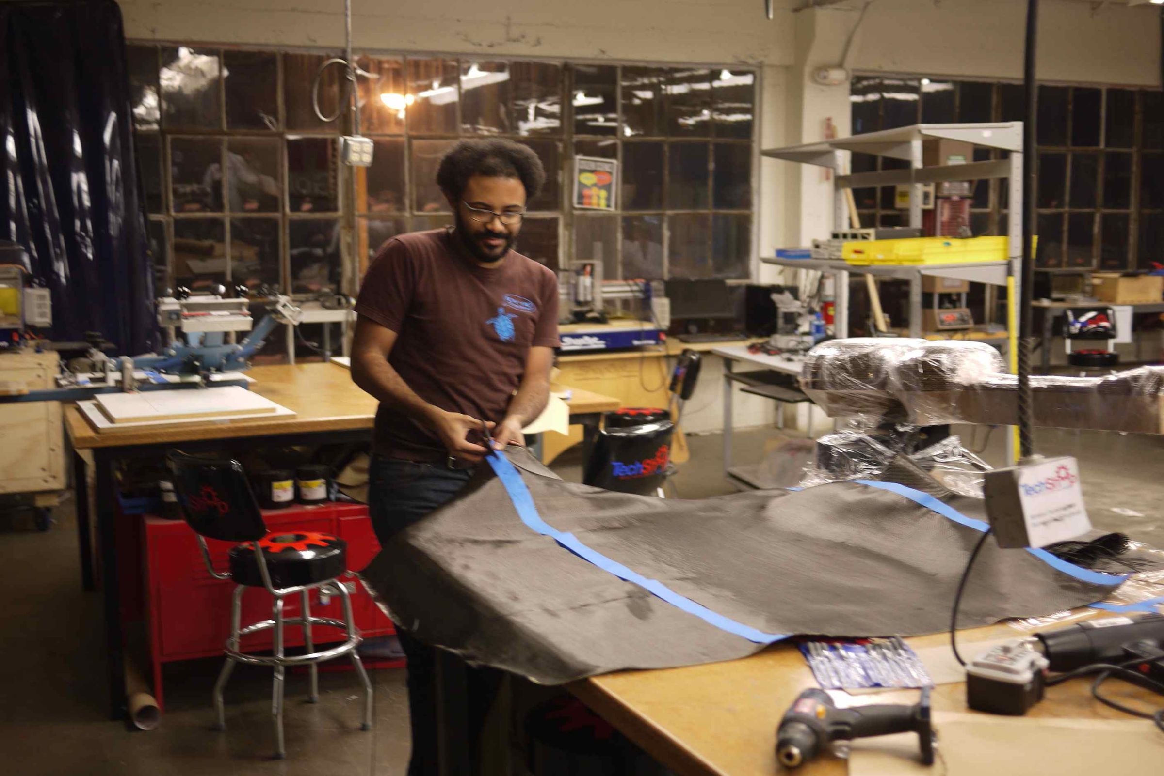 Carbon Fiber Guitar Body Made at 13 Steps (with Pictures