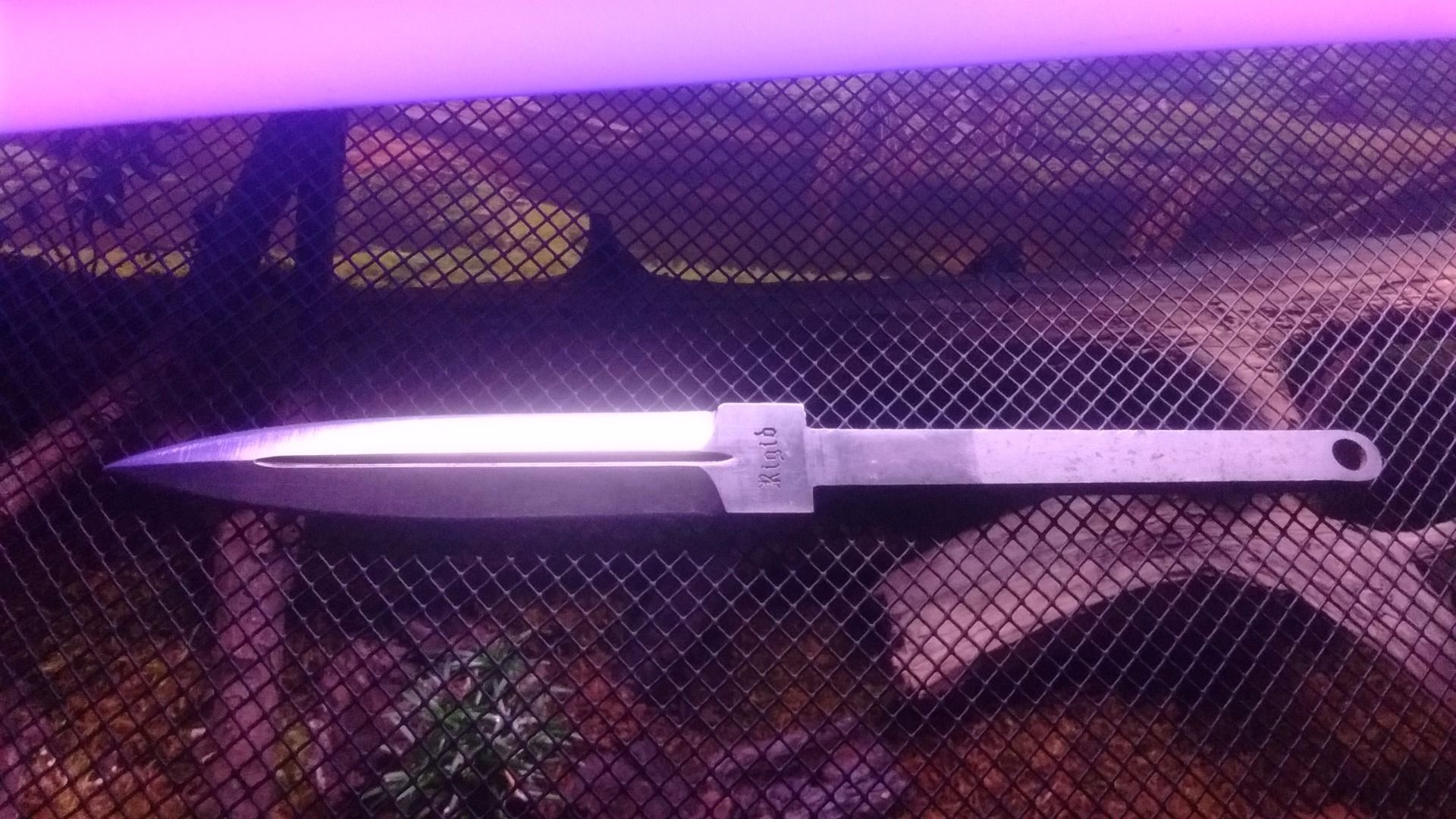 Functional Retractable Assassin's Creed Hidden Blade (Xiphoid) 12 Steps Instructables