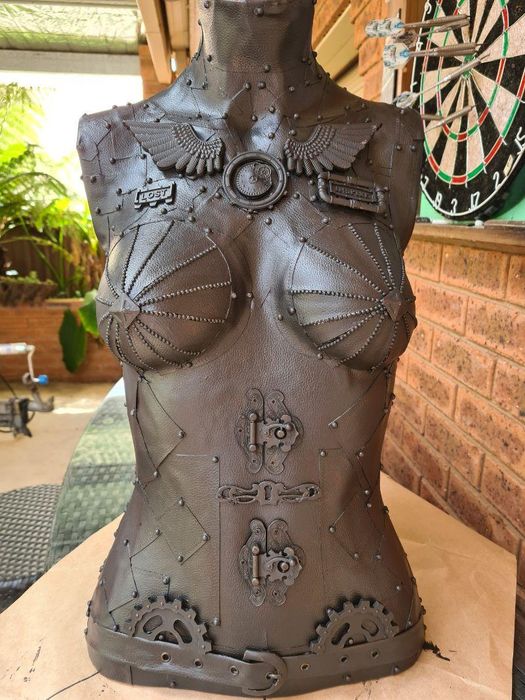 Paint the Mannequin