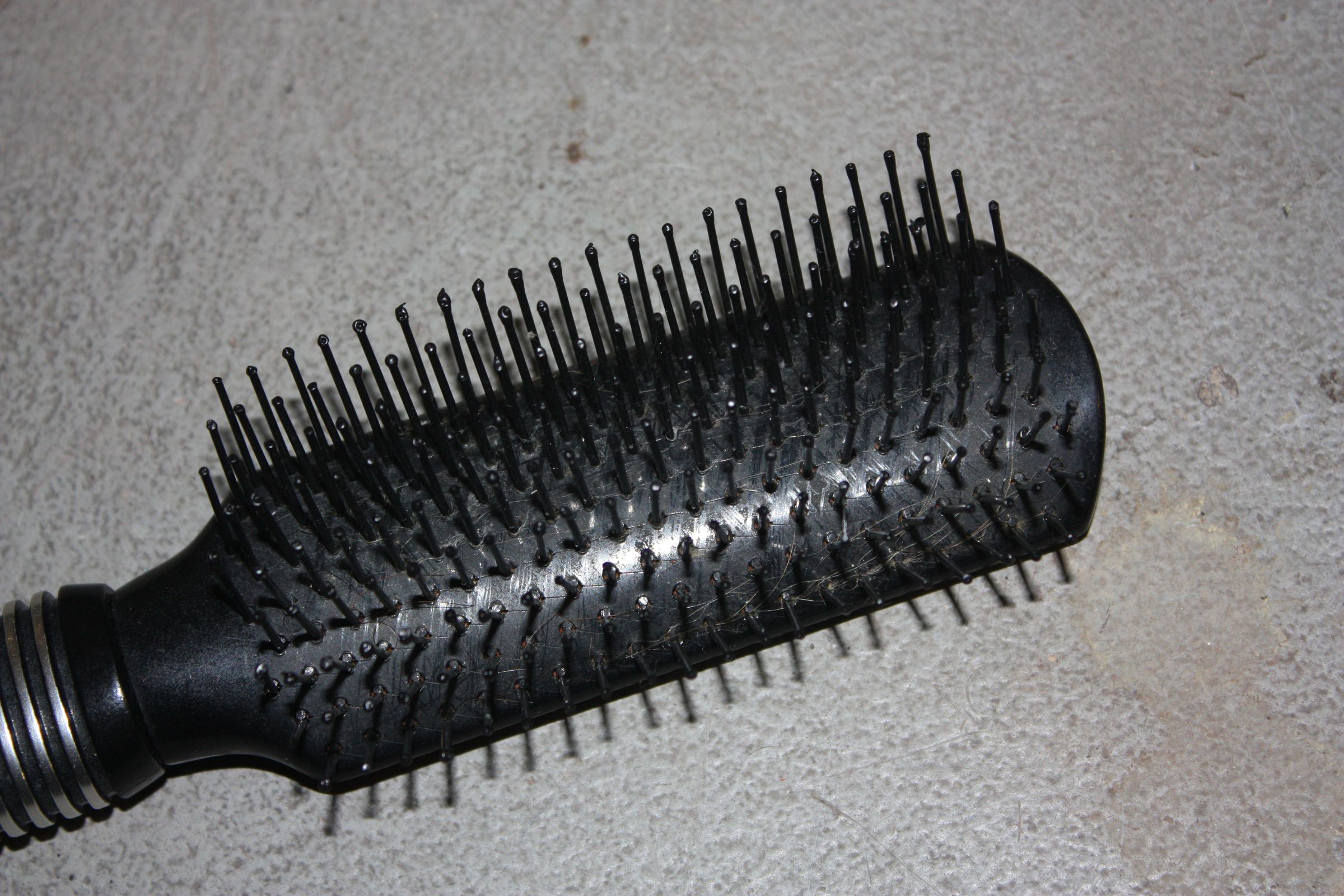 Fix Up an Old Hair Brush With Plasti Dip 7 Steps Instructables