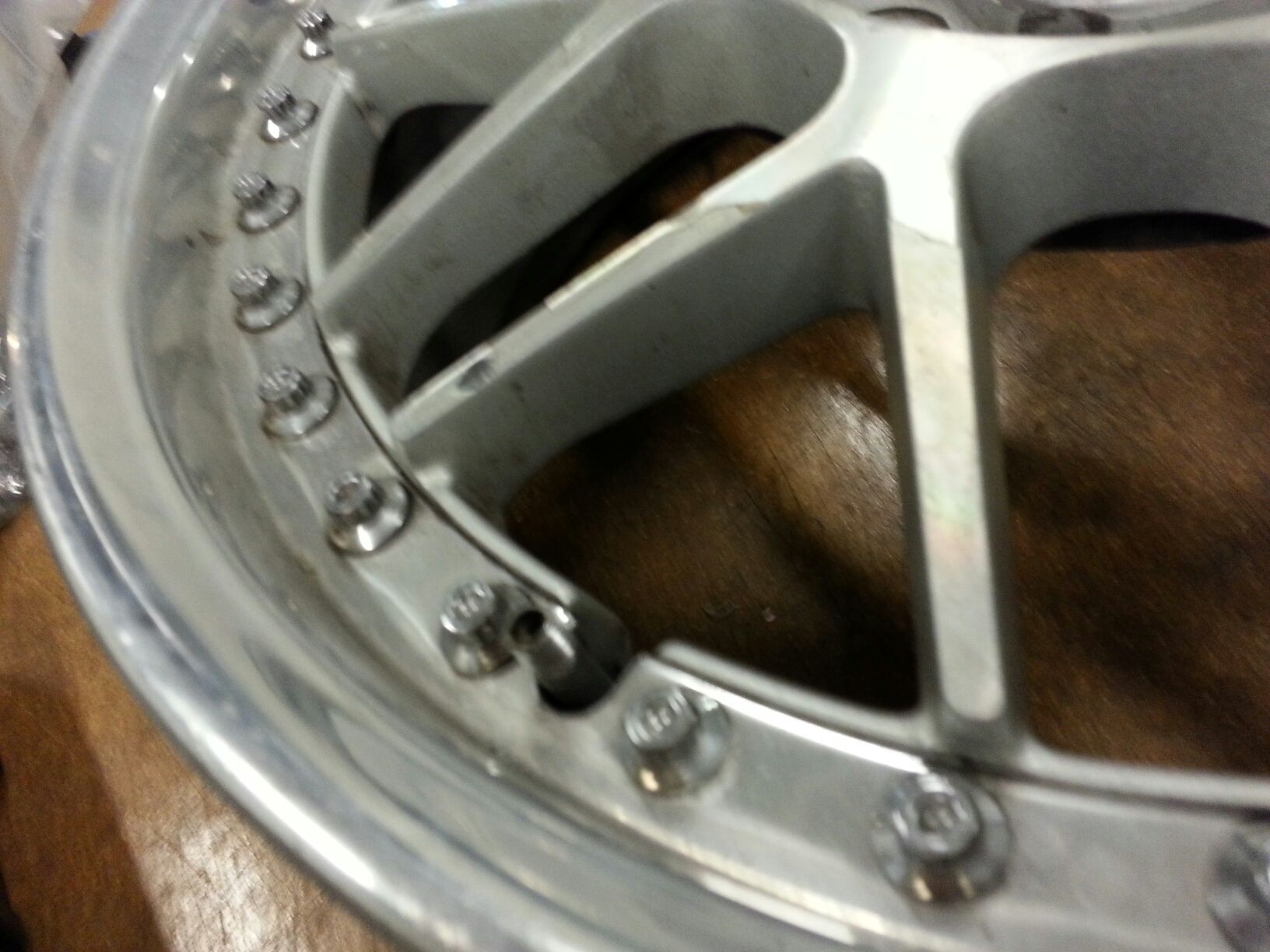 Refinishing Wheels Polishing Bolts and Nuts (Part 1 of 3) 3 Steps