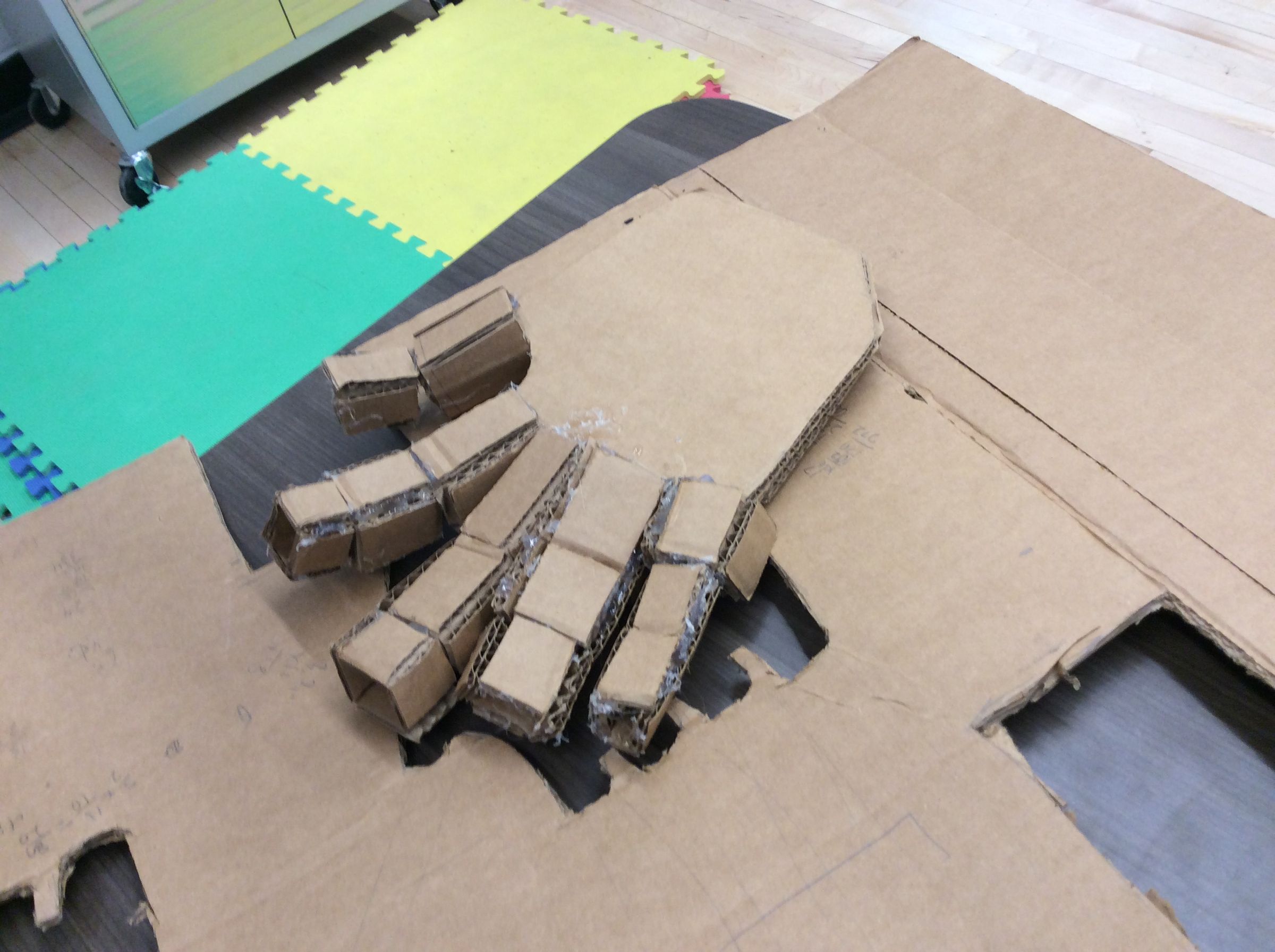 Detailed Cardboard Hand 4 Steps Instructables