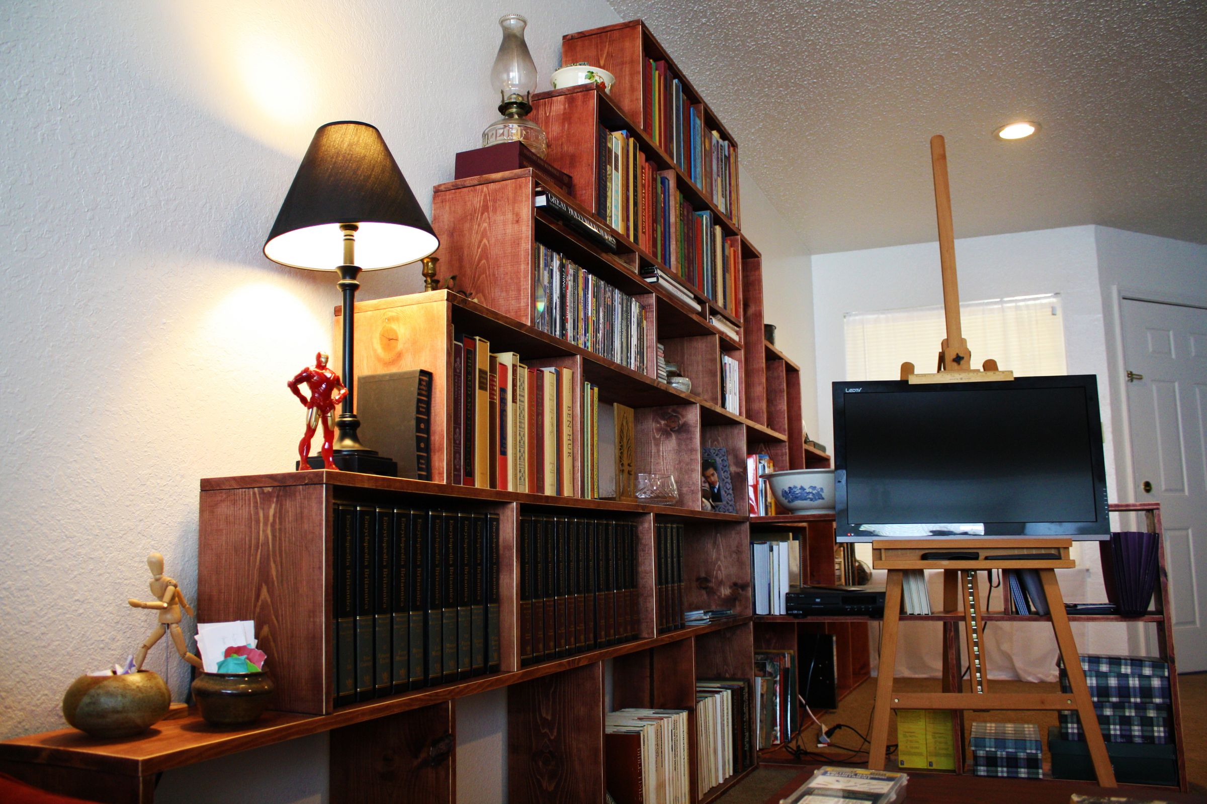 How to Make a Bookshelf Mountain! 11 Steps (with Pictures