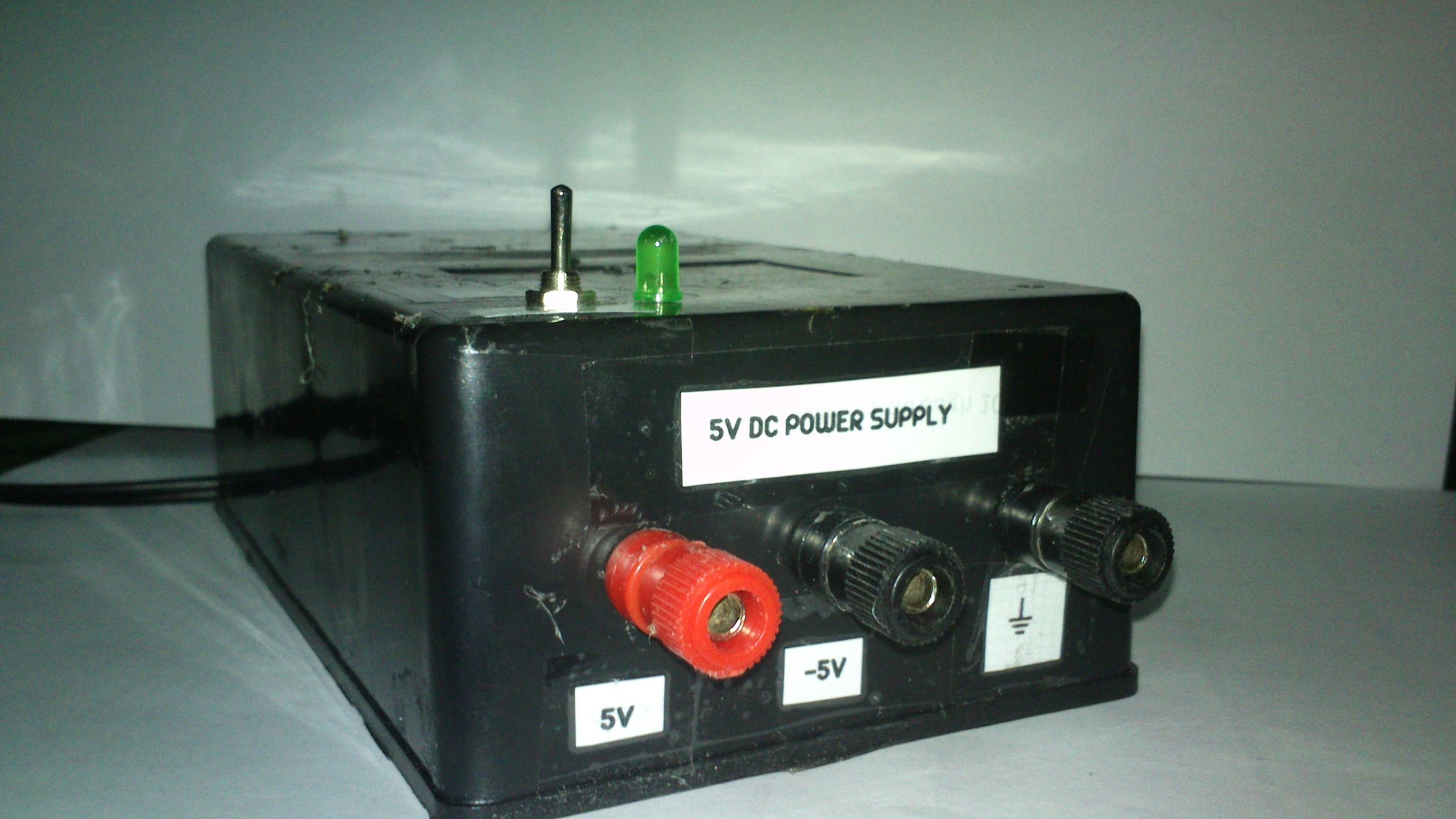 (another) regulated 5v power supply DIY Project DIY Project Image
