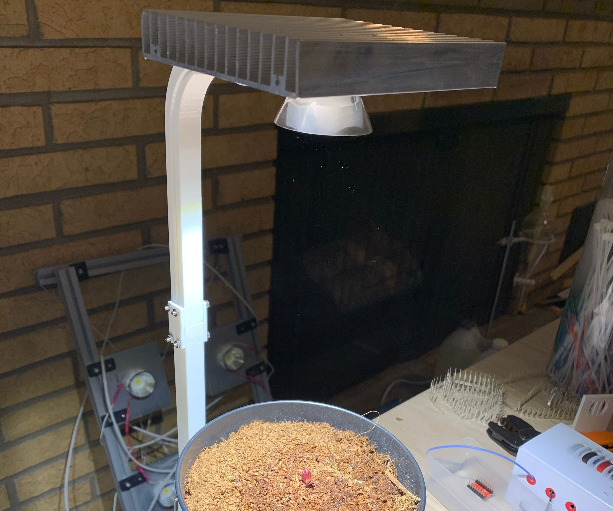 Desktop Grow Light 11 Steps Instructables