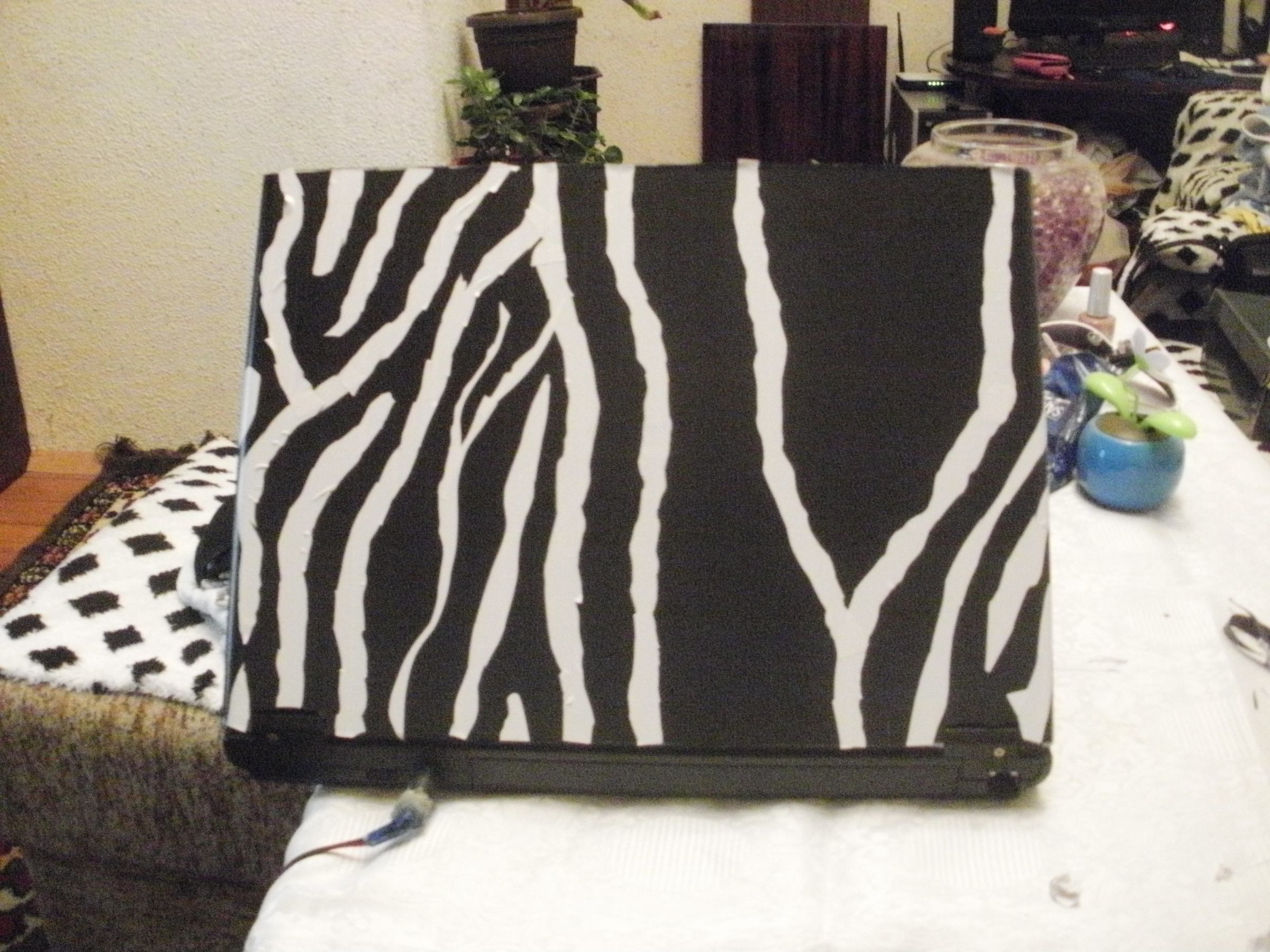 Duct Tape Laptop Skin 4 Steps (with Pictures) Instructables