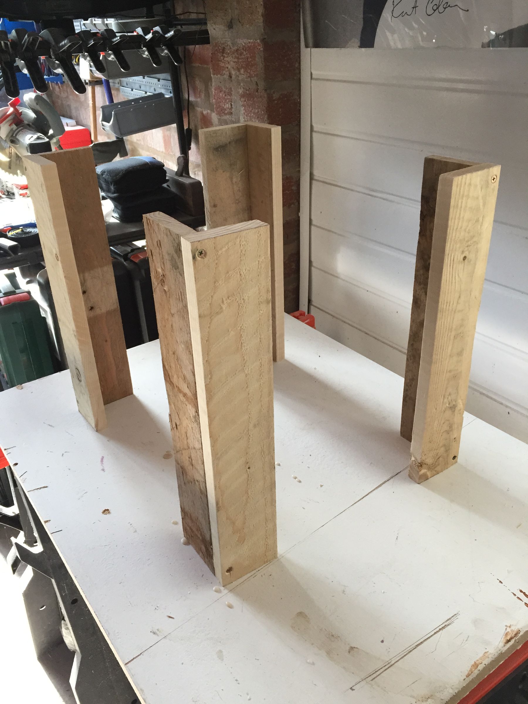 Diy Pallet Bar Stool Plans Easiest Bar Stools Ever Free Diy Plans