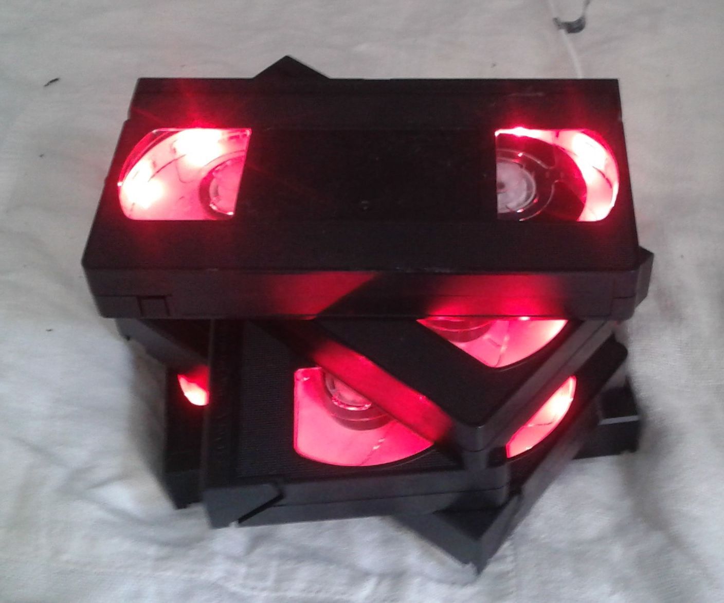 VHS DECORATION LAMP 10 Steps (with Pictures) Instructables