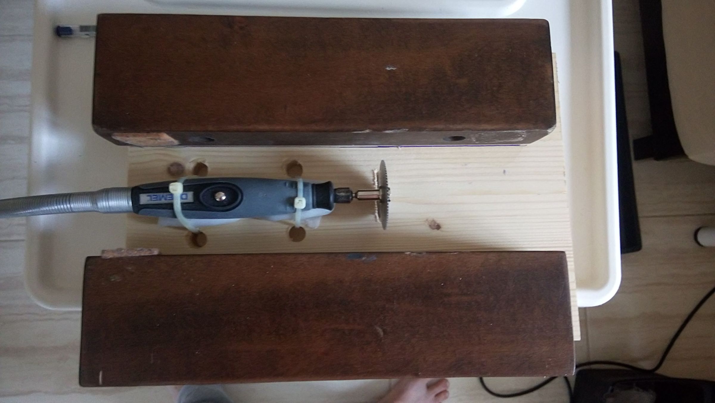 Diy Dremel Table Saw 5 Steps (with Pictures) Instructables