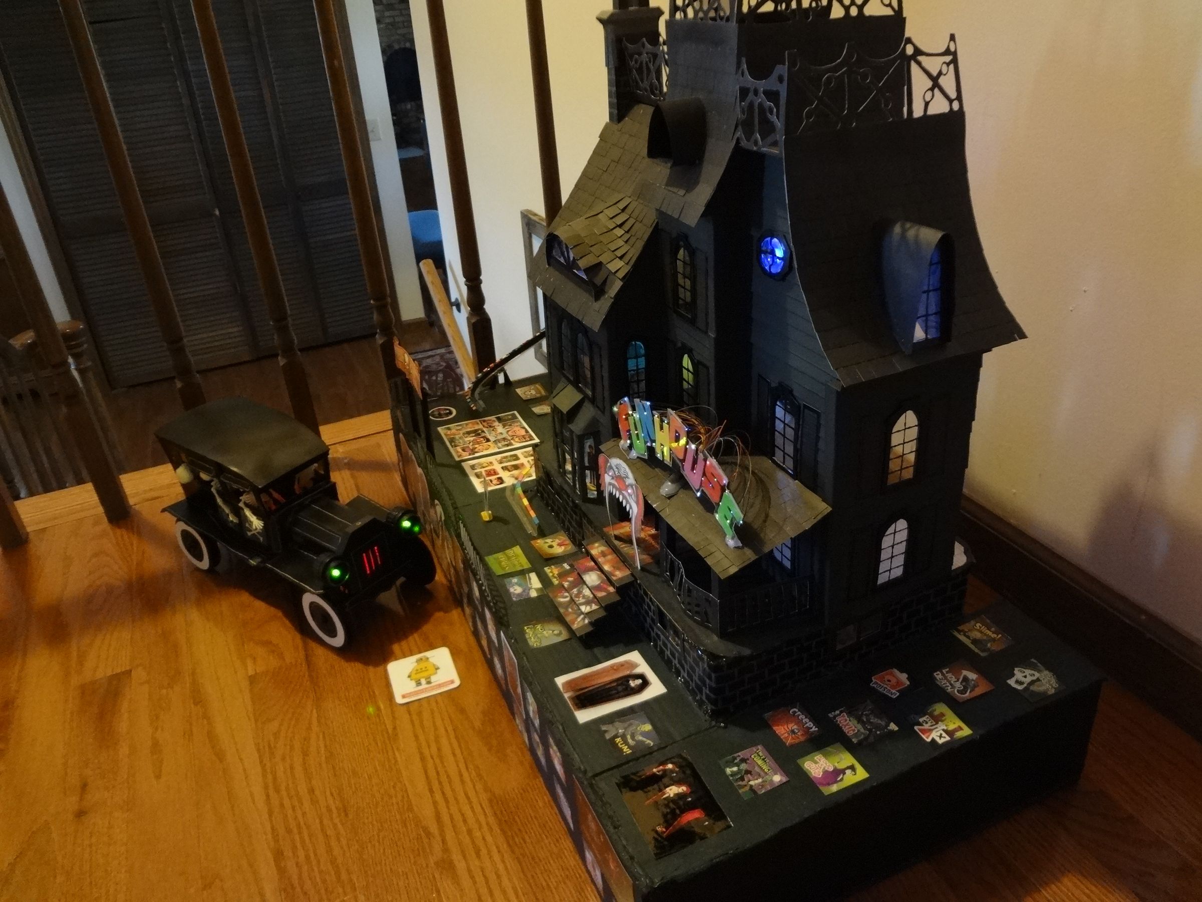 Cardboard Haunted House With Lights. 8 Steps (with Pictures