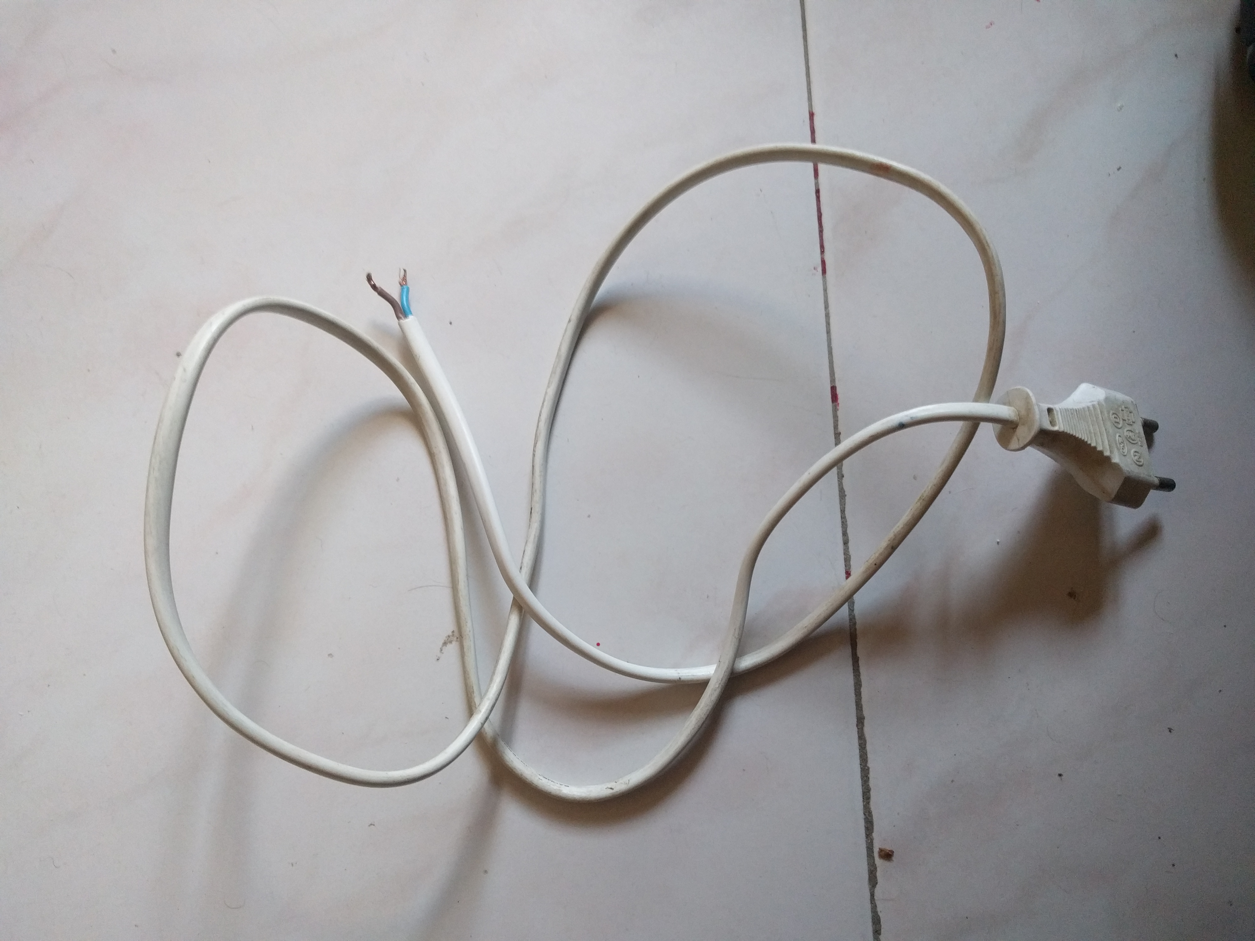 Convert Desk Lamp to Led Bulb. 3 Steps (with Pictures) Instructables