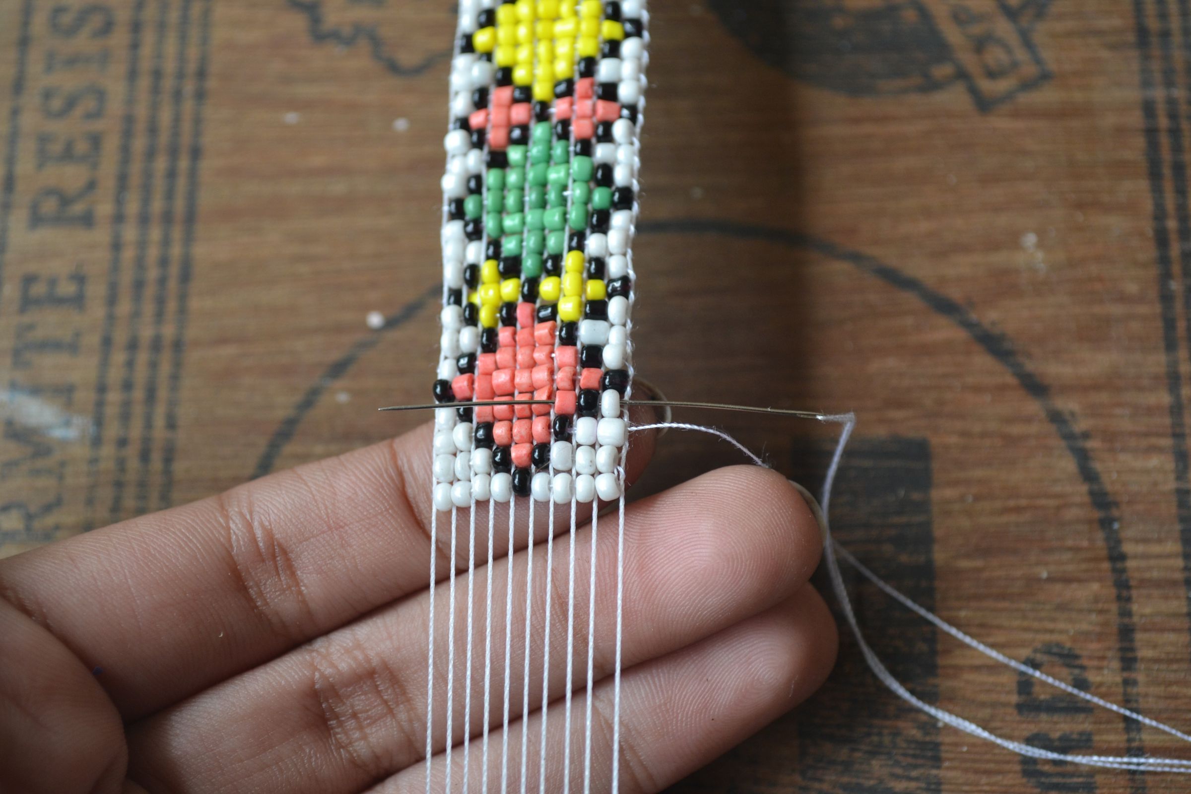 Bead Loom Bracelet Without a Loom! 13 Steps (with Pictures