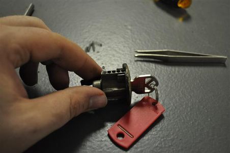 How to Re-Pin a Lock Without Original Key : 6 Steps (with Pictures ...