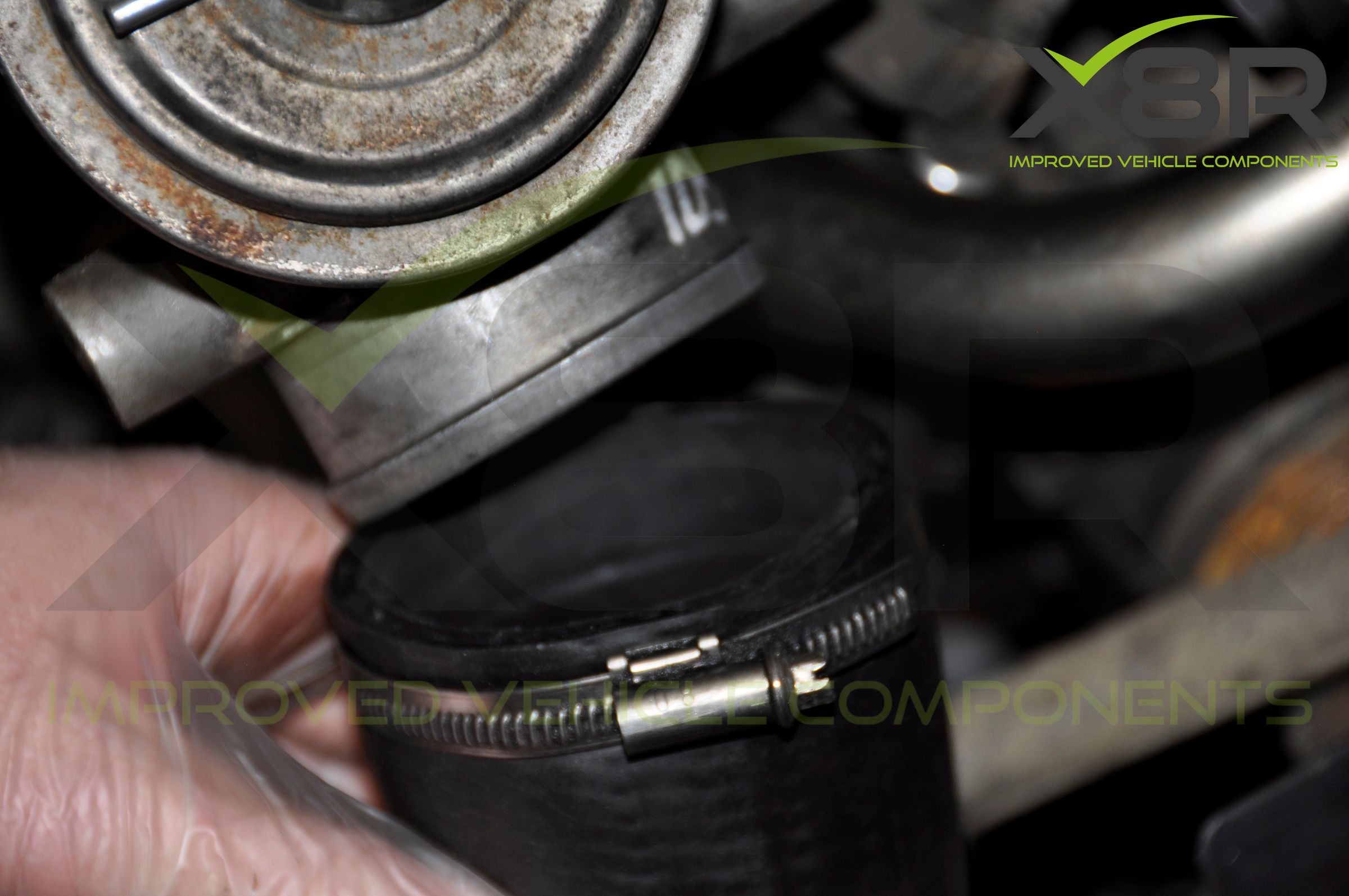 LAND ROVER DISCOVERY MK2 MK II DEFENDER 2.5 TD5 EGR Valve Removal Pipe