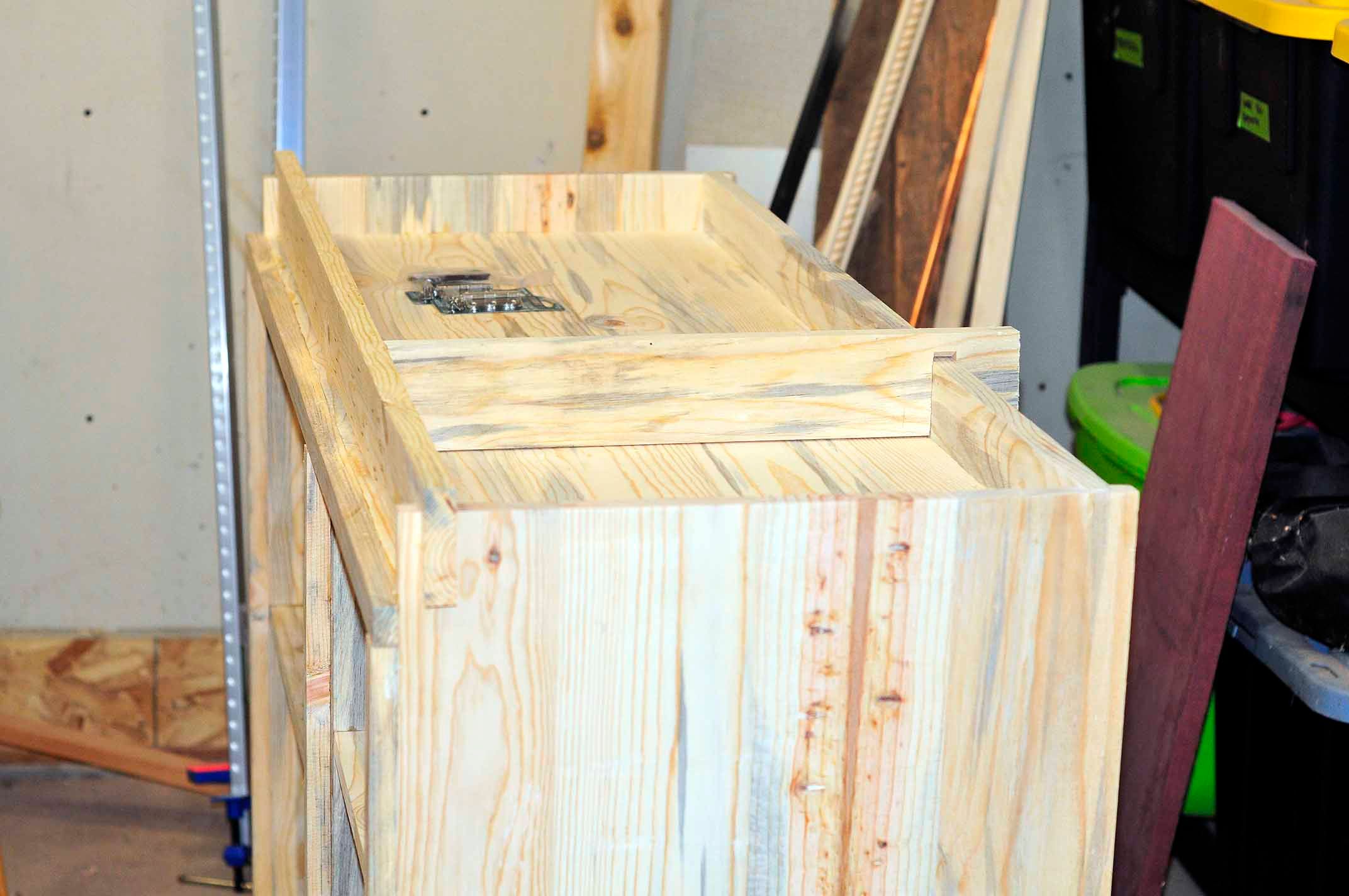 temporary changing table