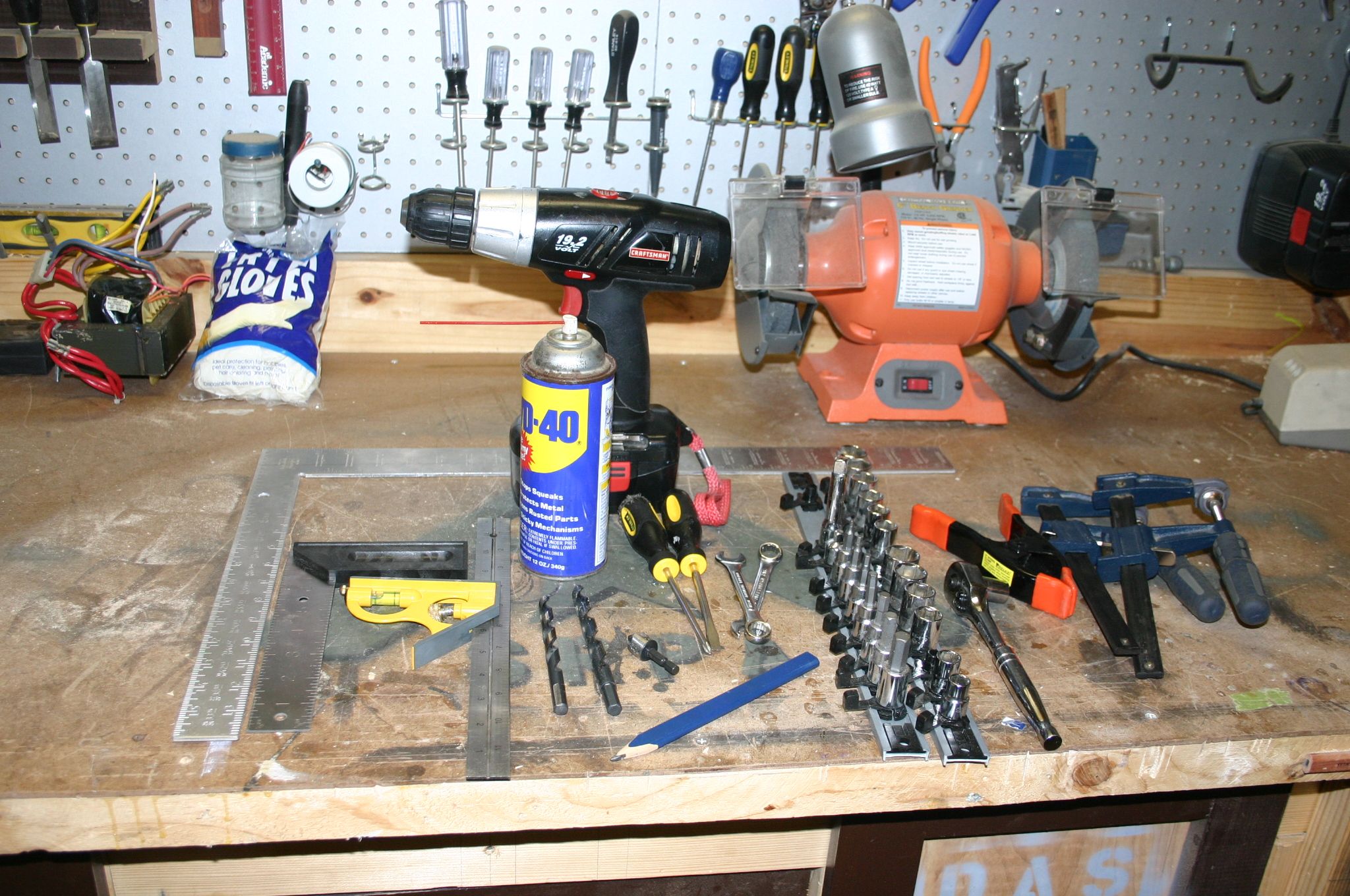 Retrofitting a Delta T2 Fence to a Craftsman Table Saw 7 Steps