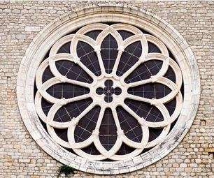 Coding the Heritage: Rose Window of Valvisciolo Abbey