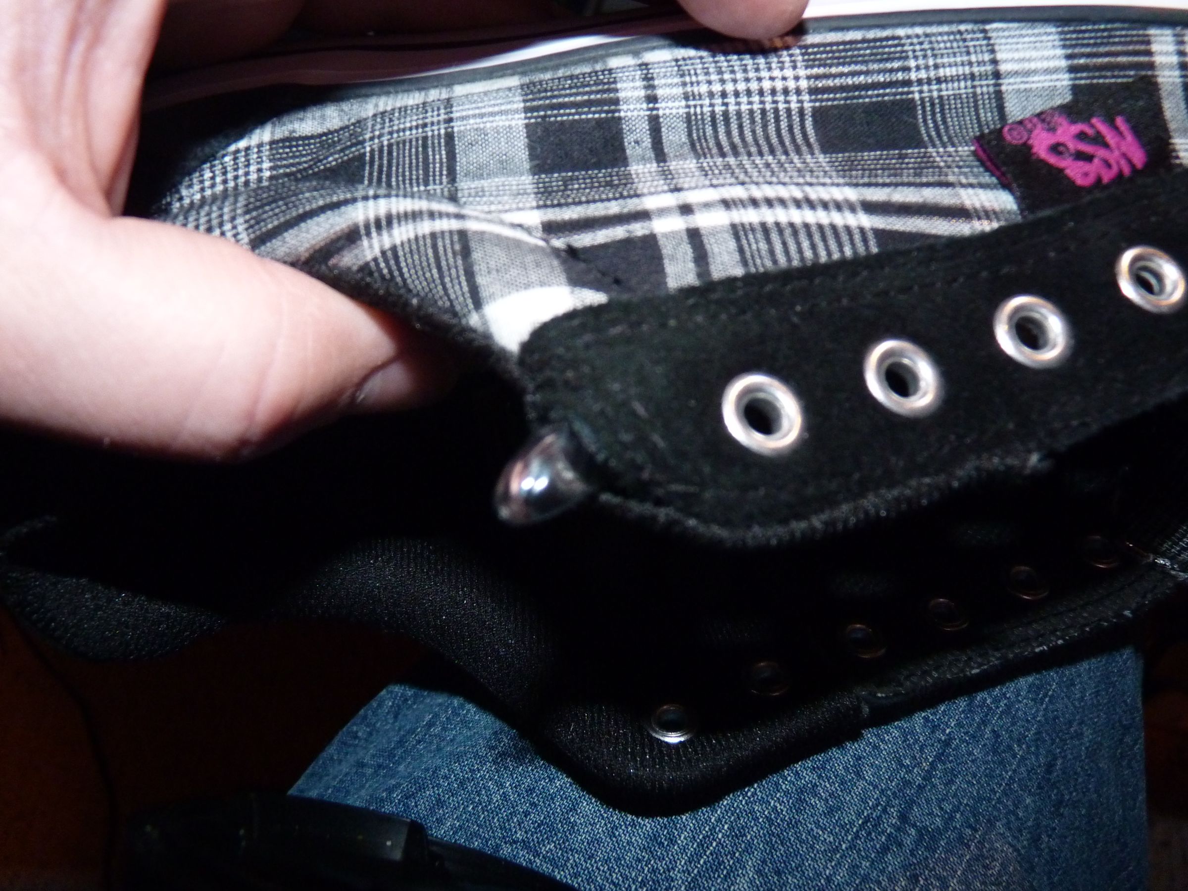 LightUp Shoes for Adults 5 Steps (with Pictures) Instructables