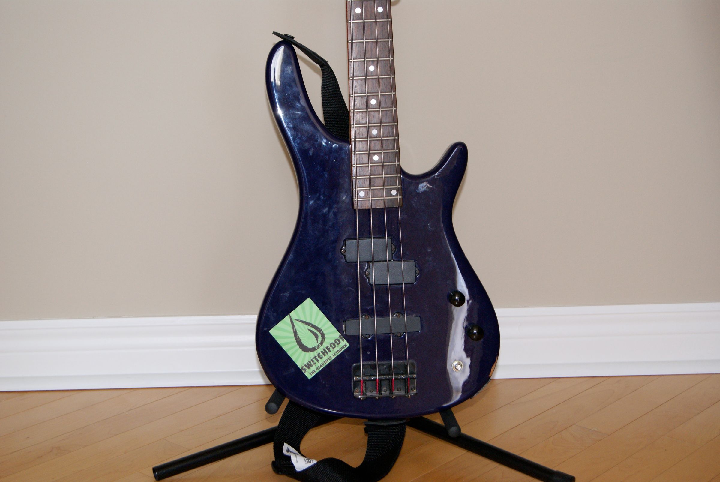 DIY Bass Guitar Paint Job Instructables