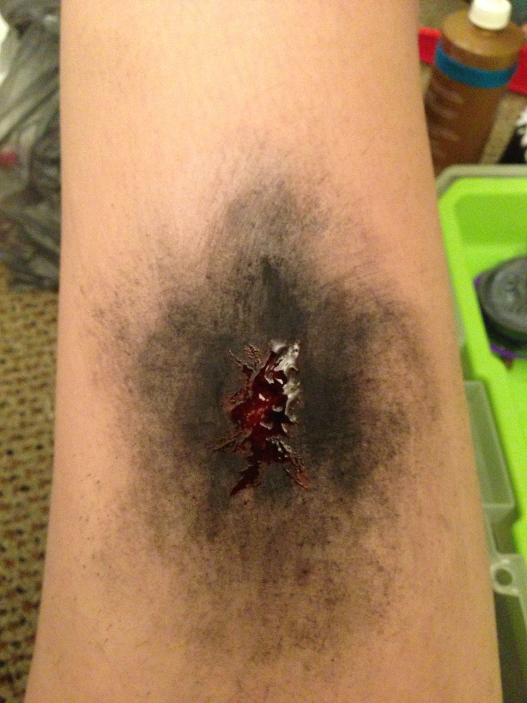 *all makeup nothing real*how to make a fake costume/stage burn DIY Project DIY Project Image