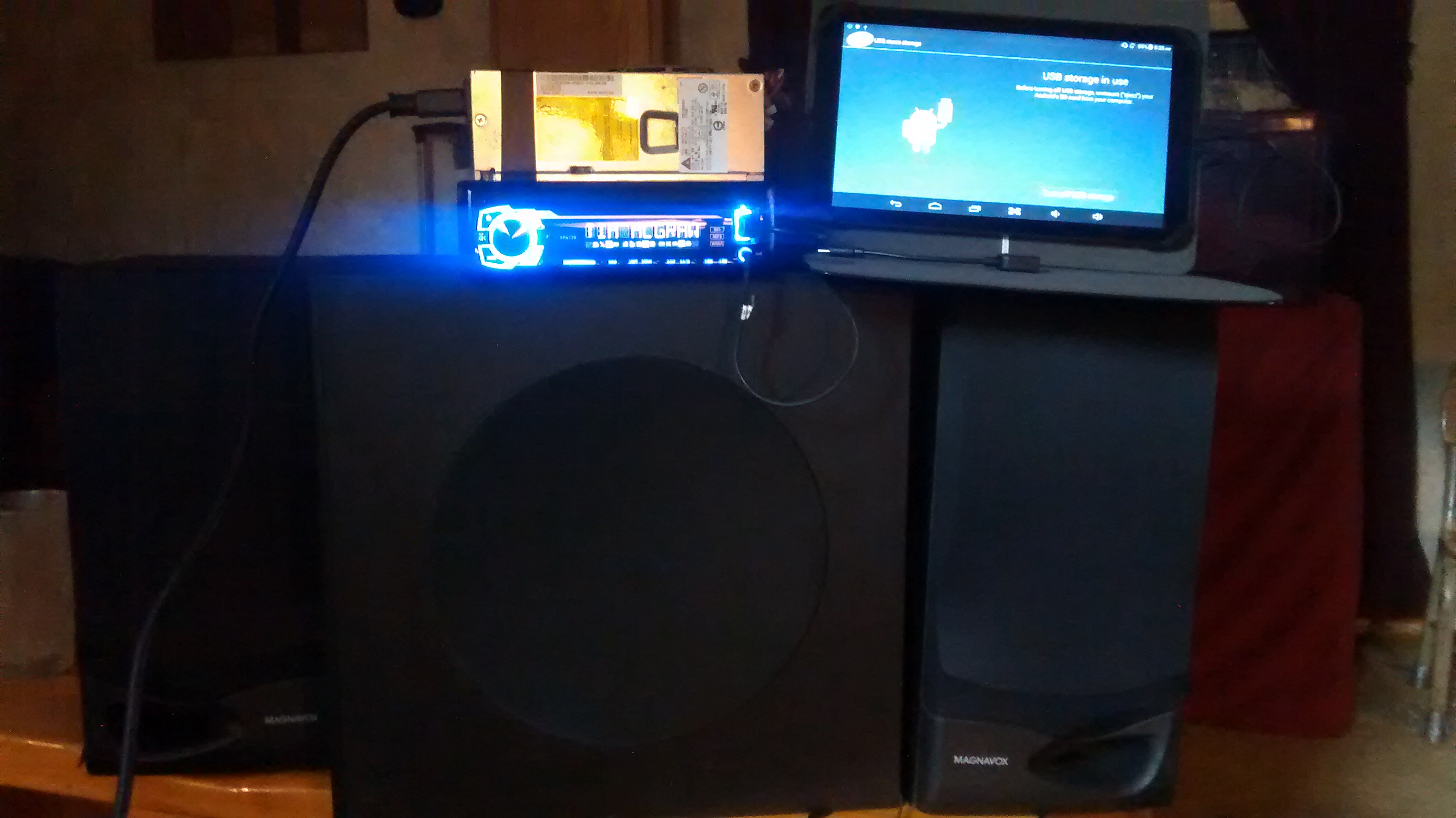 car home theatre system