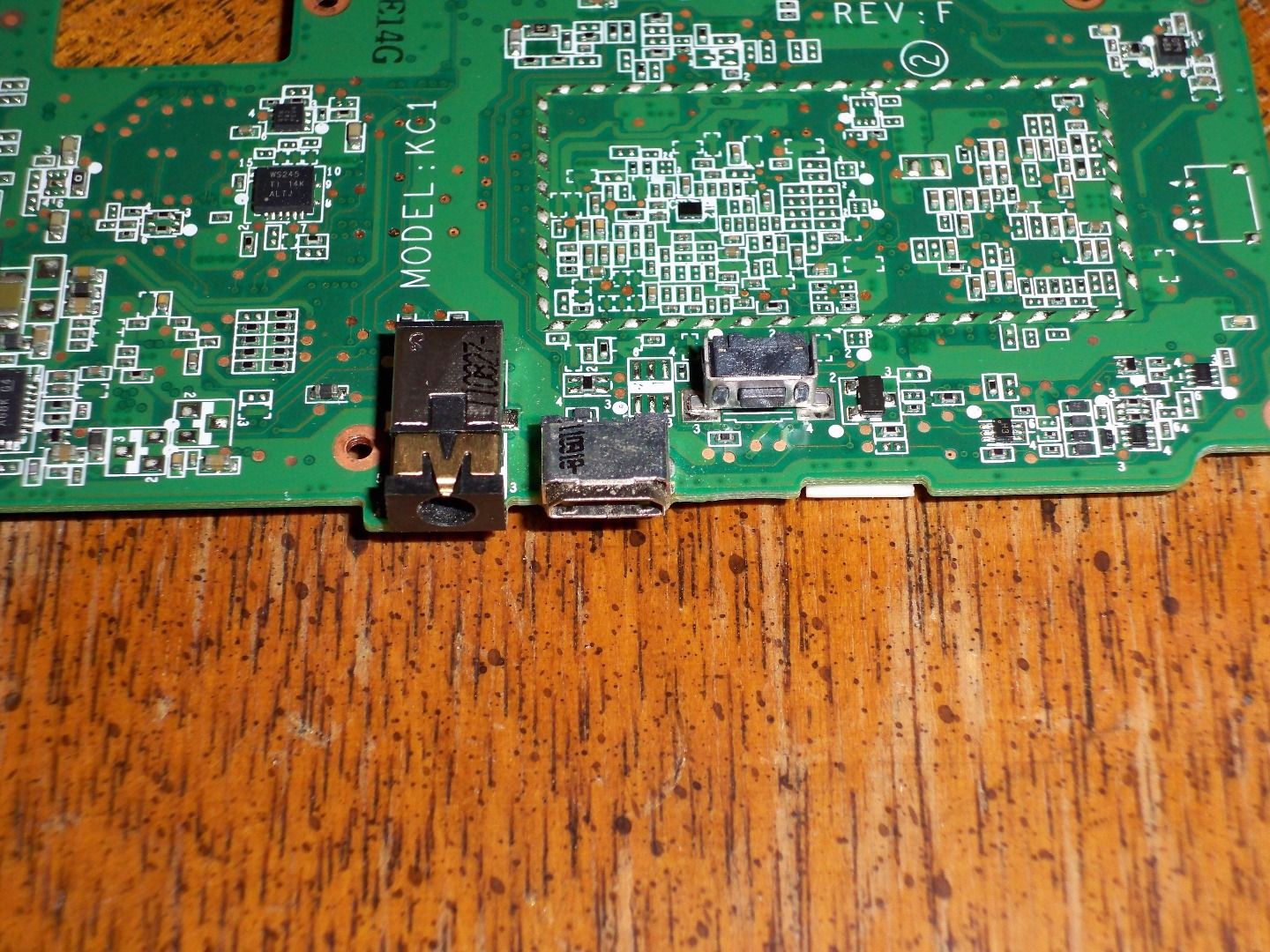 How to Repair the USB Port on an Amazon Kindle Fire 7 Steps
