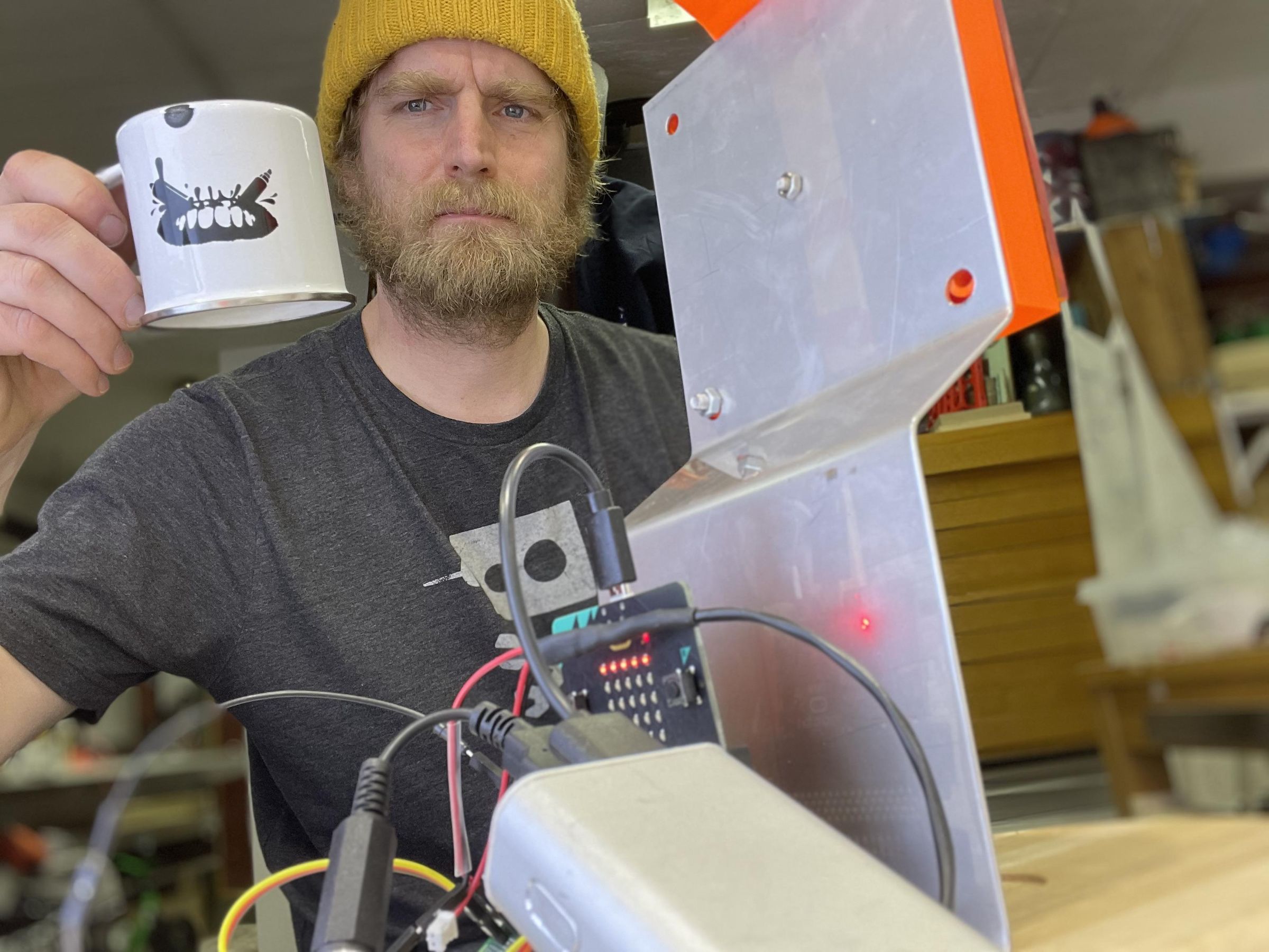 Totally Useless Coffee Dispenser… 10 Steps (with Pictures