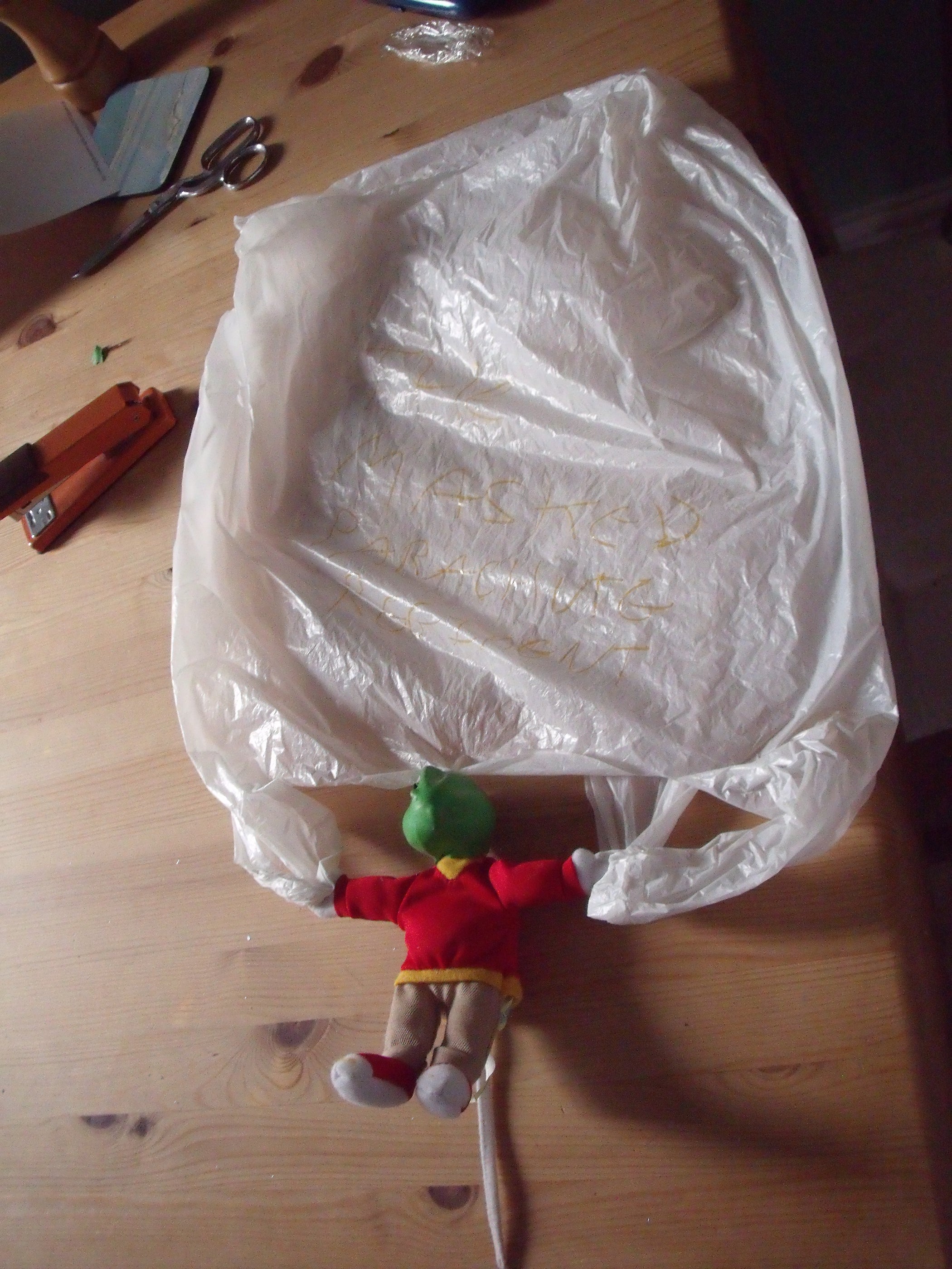 How to Make a Parachute for a Stuffed Toy. 5 Steps Instructables