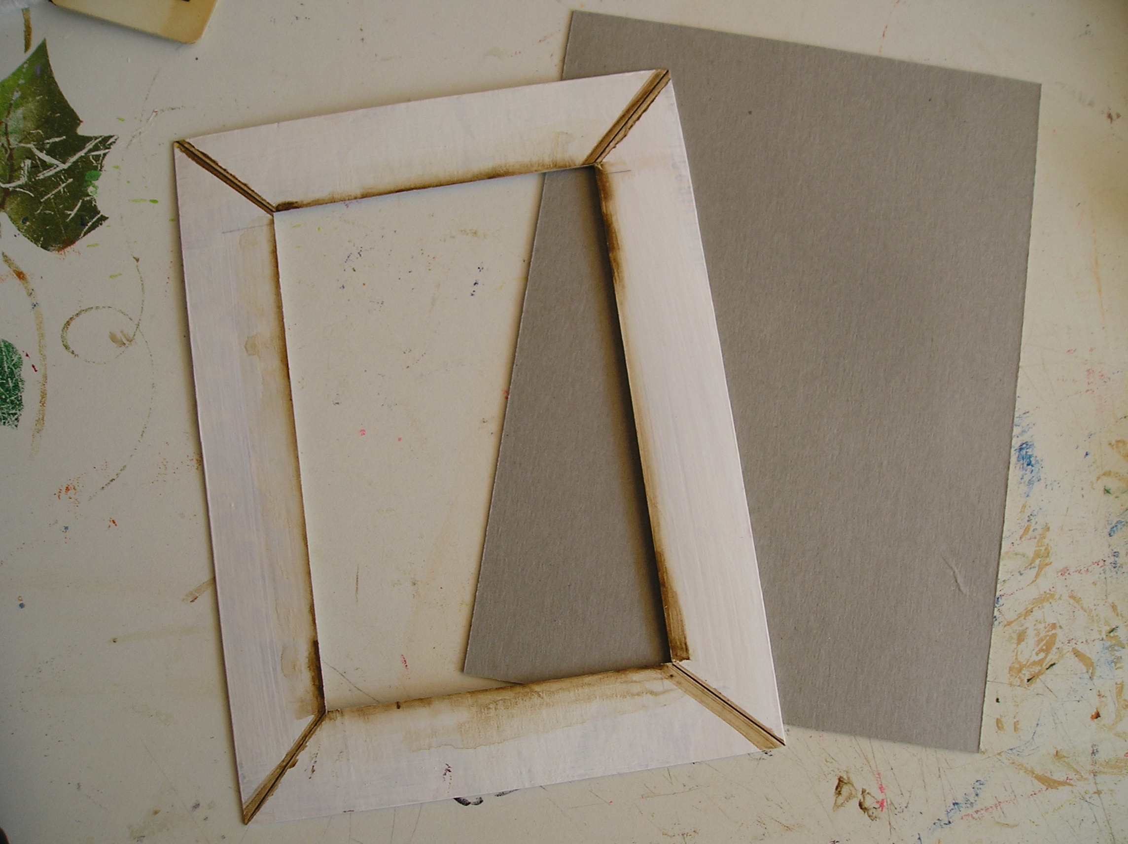 how to make photo frame from cardboard