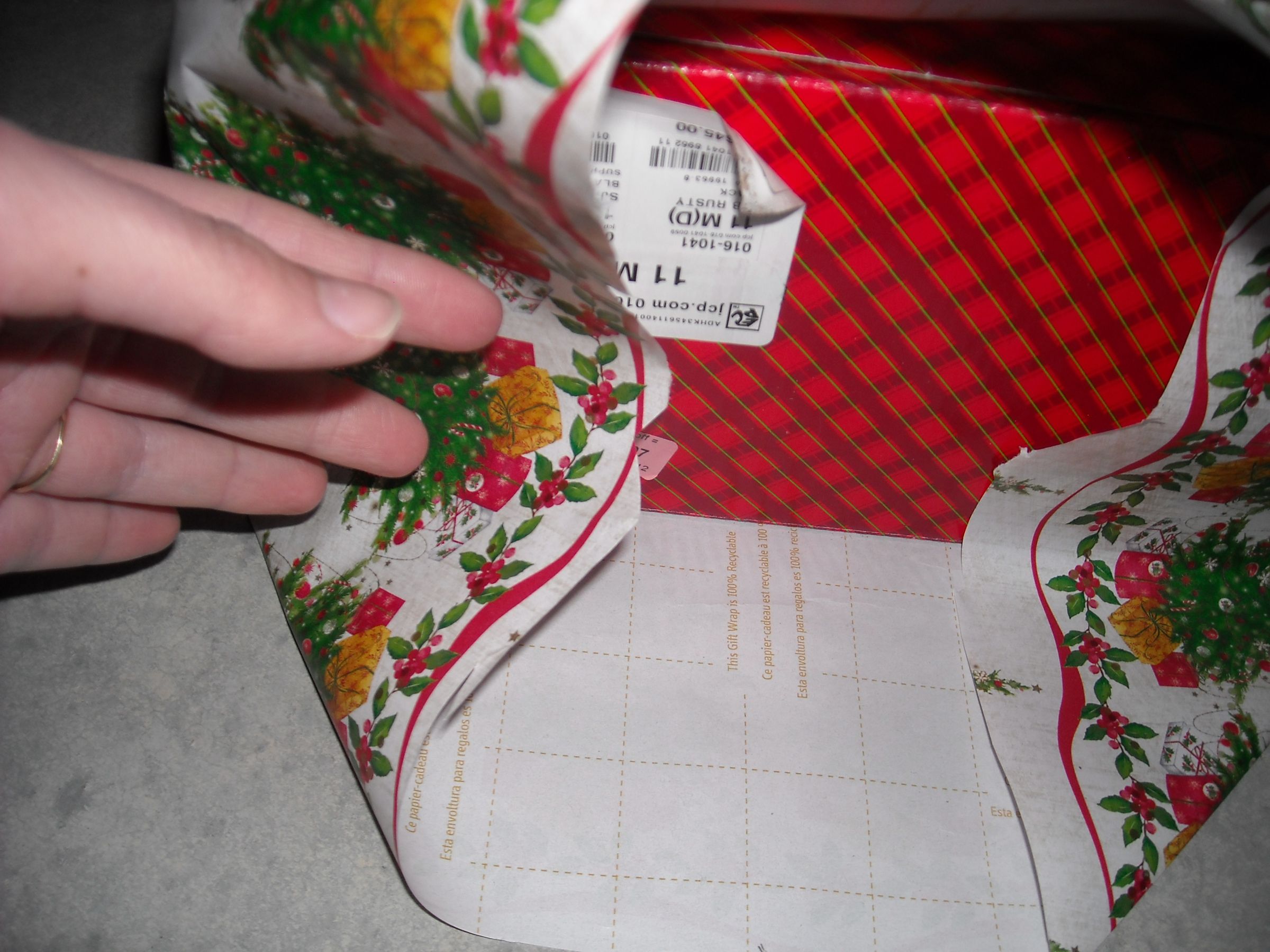 How to Wrap a Rectangular Gift 8 Steps Instructables