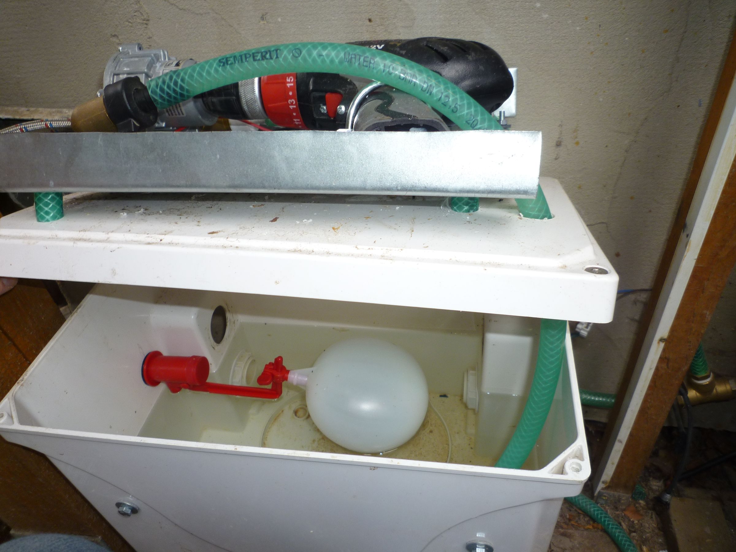 Rainwater Toilet Flush 3 Steps (with Pictures) Instructables