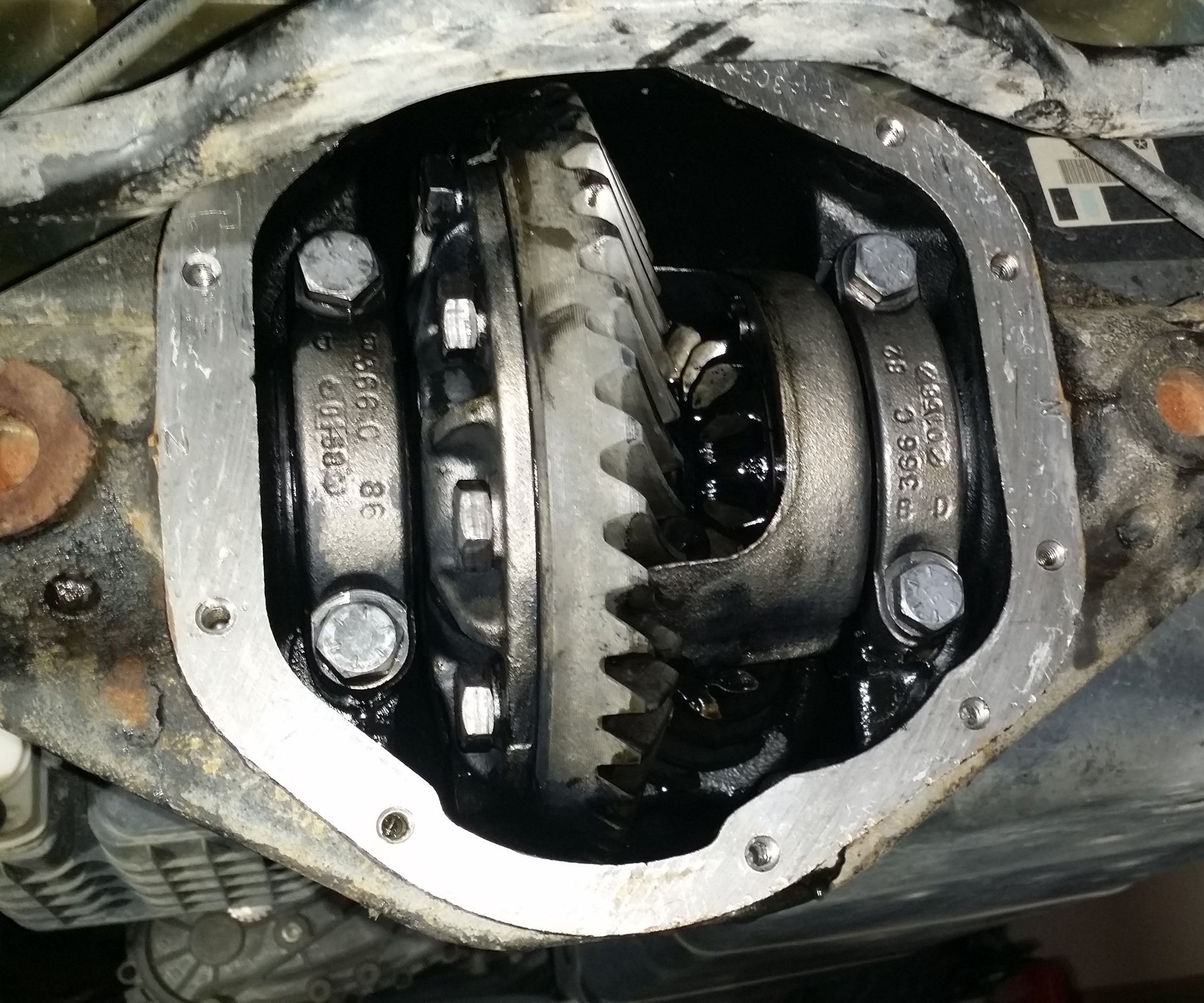 Replacing Your Differential Cover 6 Steps Instructables