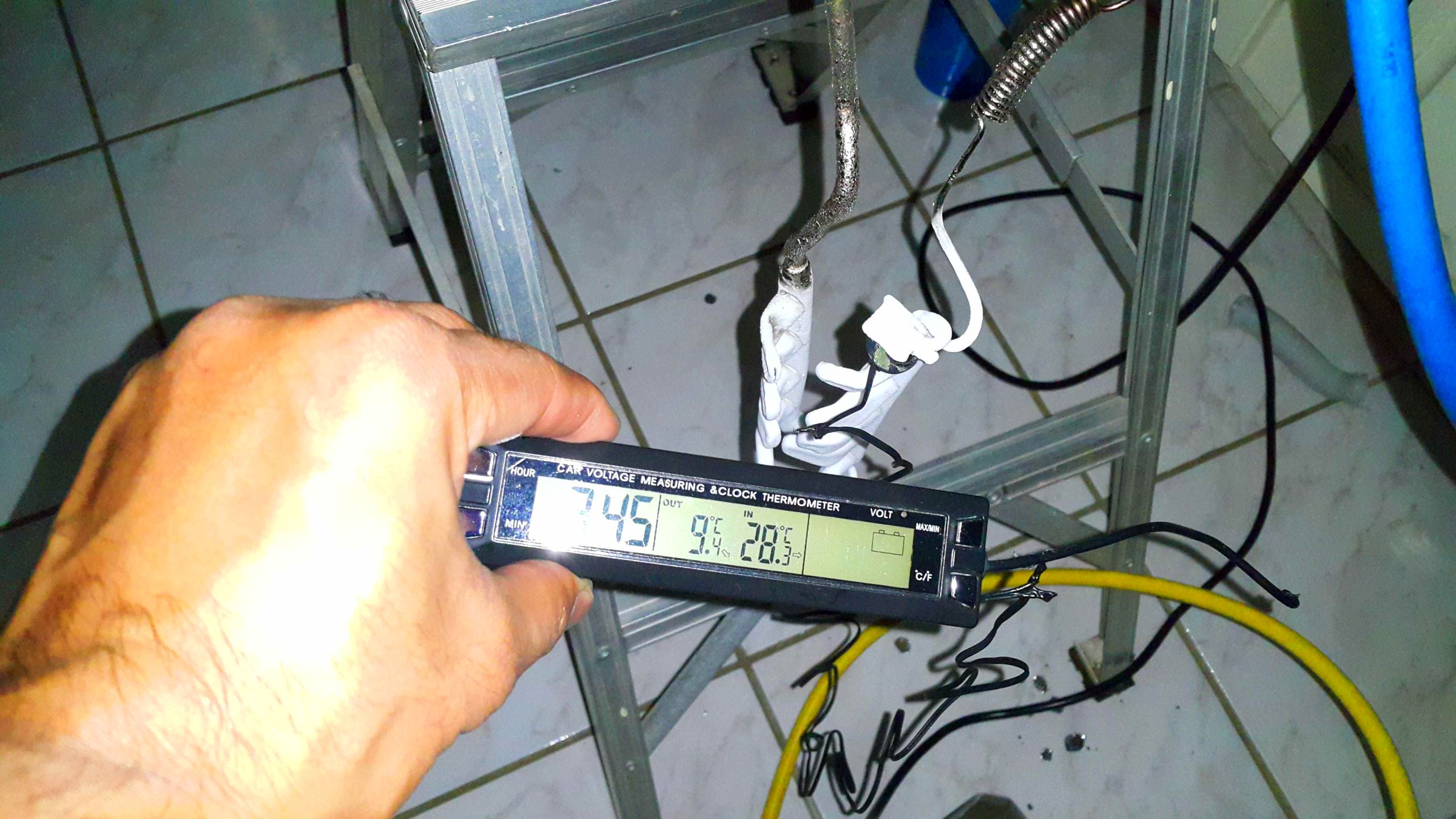 Repairing a Broken Refrigerant Line. 7 Steps (with Pictures