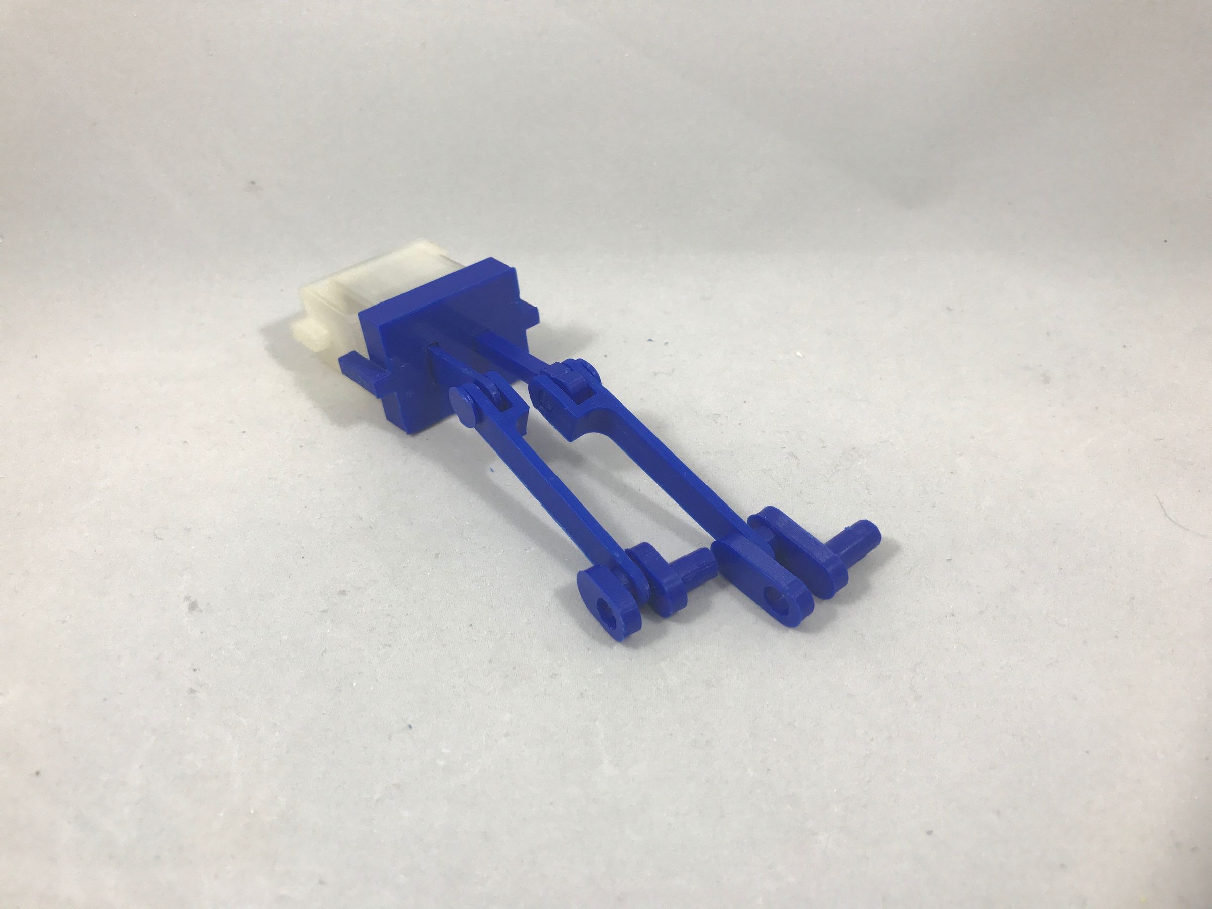 Single Cylinder Air Engine Balloon Powered Rolling Chassis 6 Steps