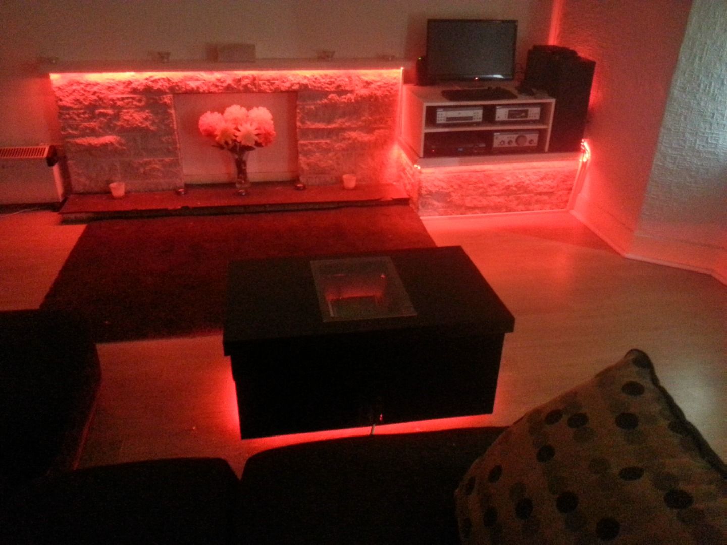 subwoofer table
