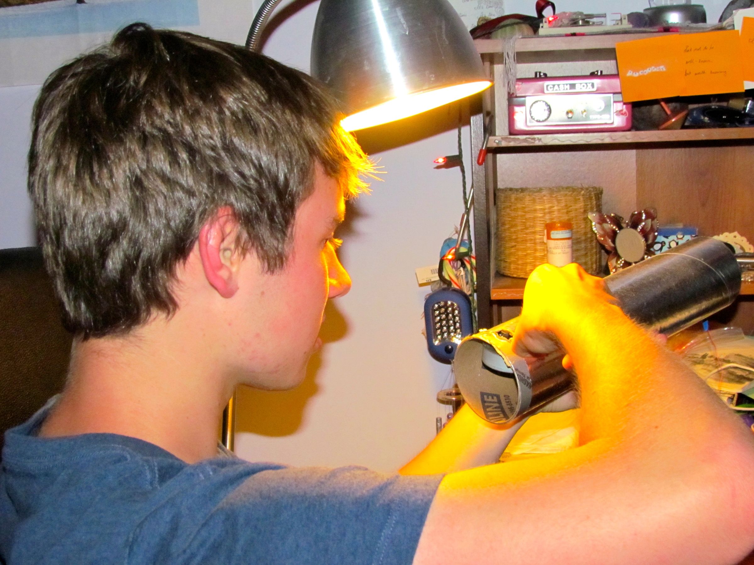 Handcrank IPhone Charger 4 Steps (with Pictures) Instructables