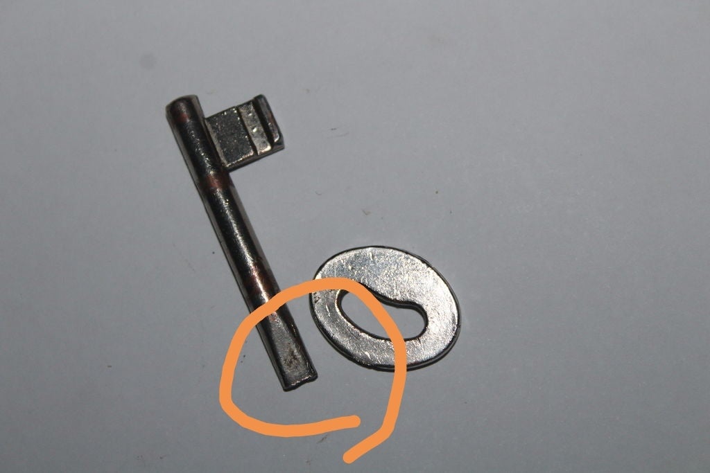 How to Fix a Broken Key Handle : 9 Steps (with Pictures) - Instructables