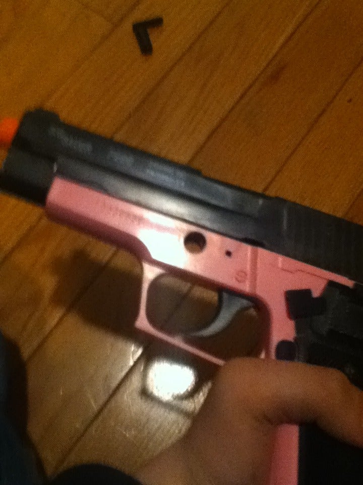 How To Use An Airsoft Pistol 6 Steps Instructables