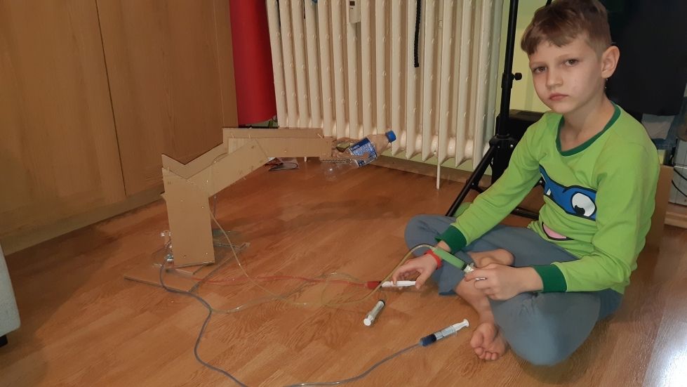 instructables hydraulic arm