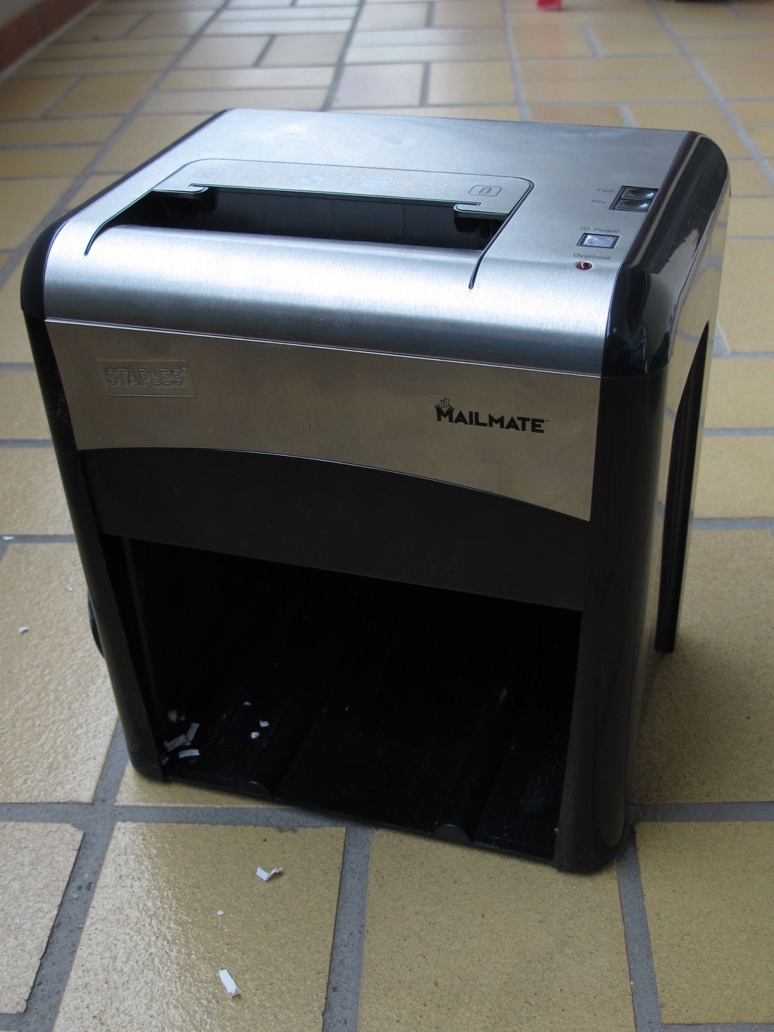 Mailmate Shredder - Replace the Internal Fuse With a Circuit Breaker