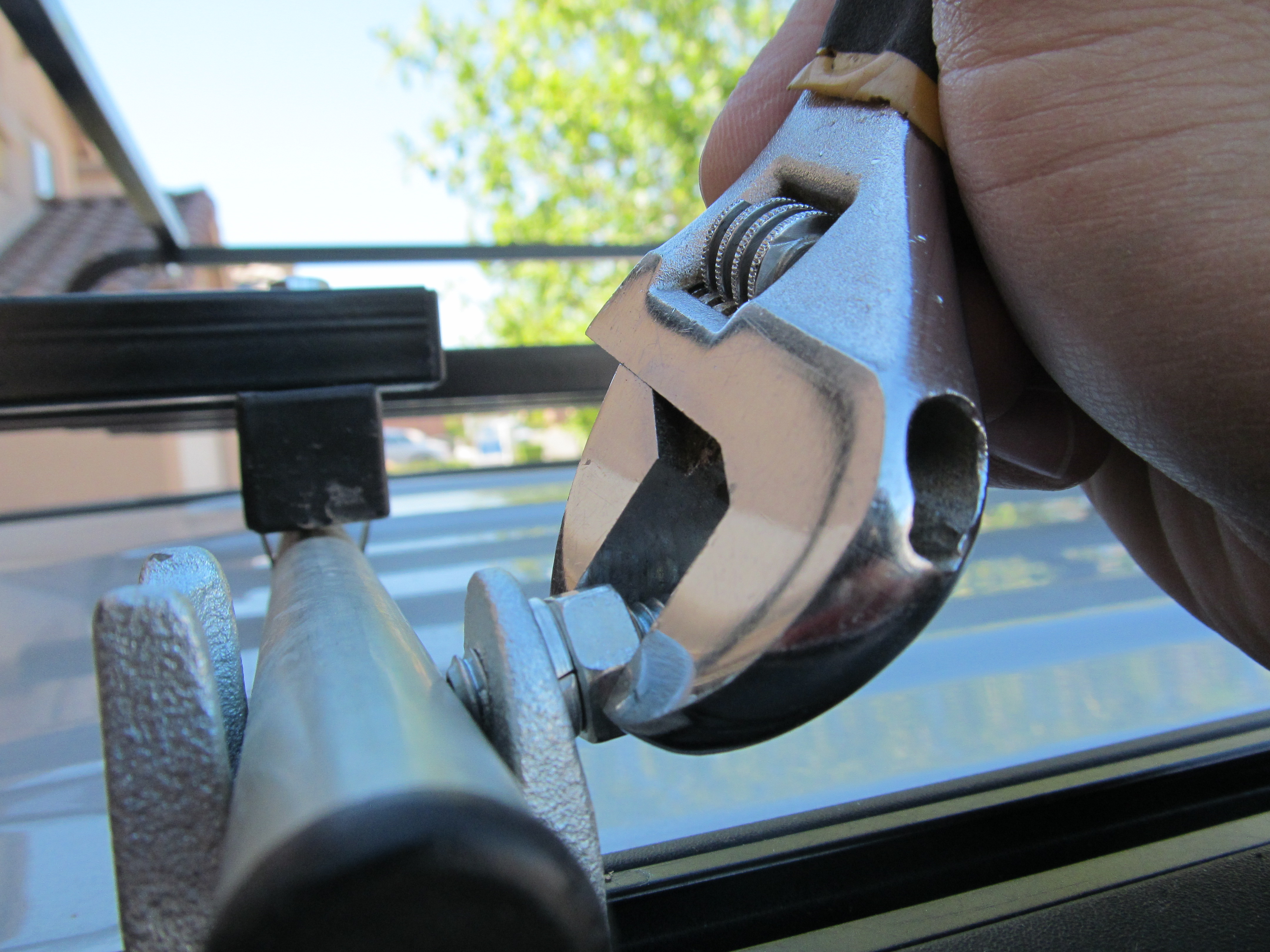 DIY Roof Rack Cross Bars 5 Steps (with Pictures) Instructables